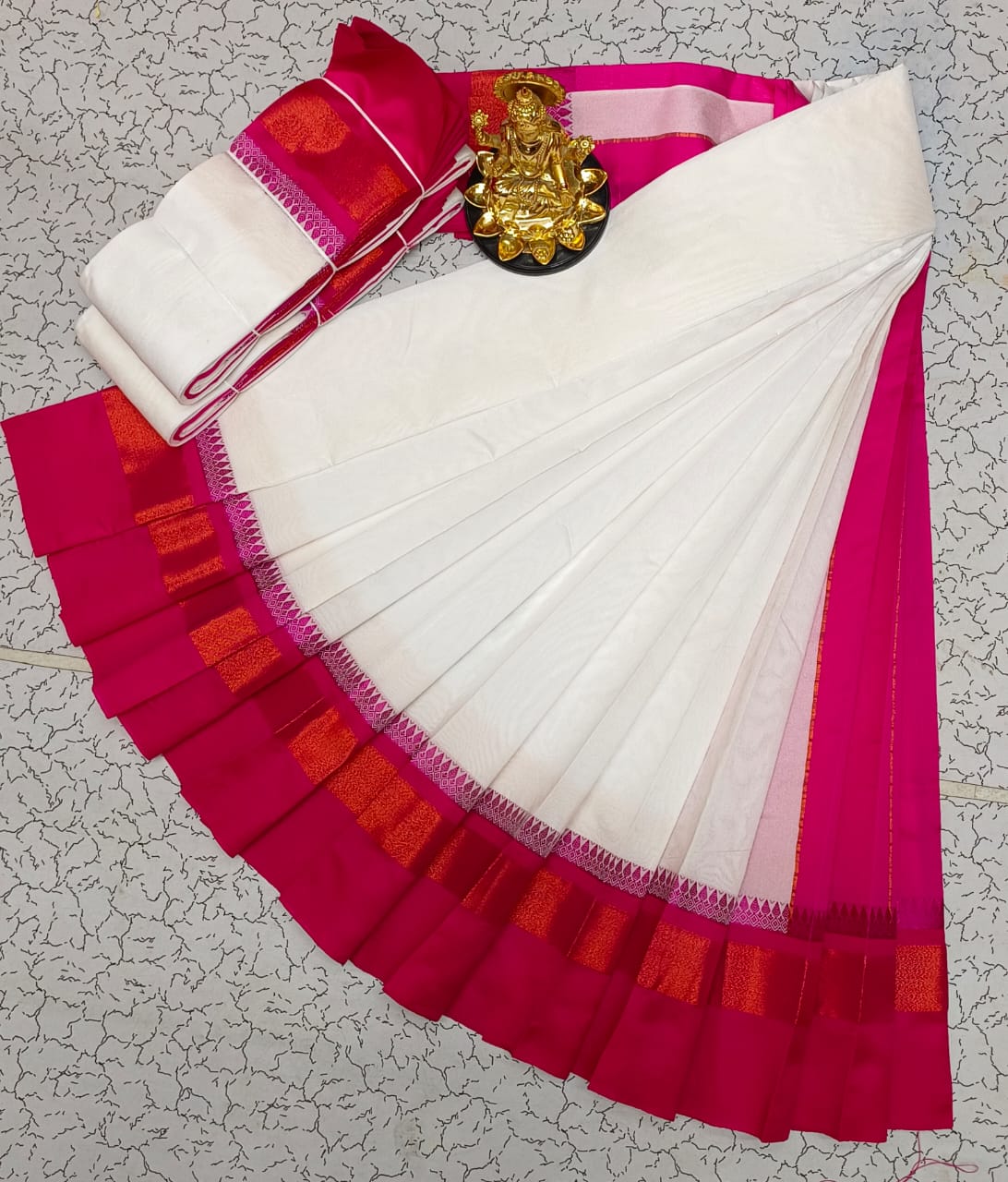 Silk Cotton Plain Saree