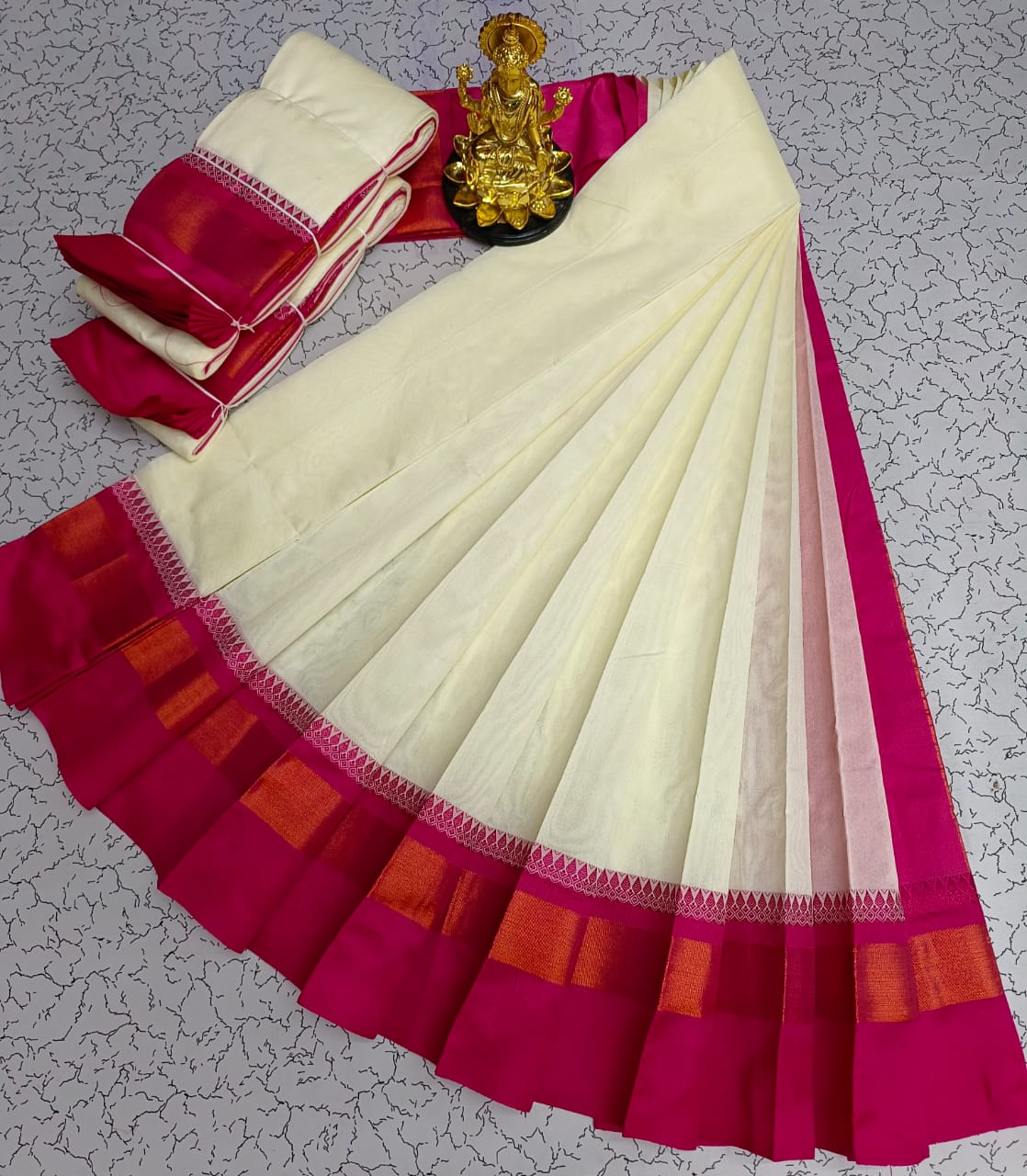 Silk Cotton Plain Saree