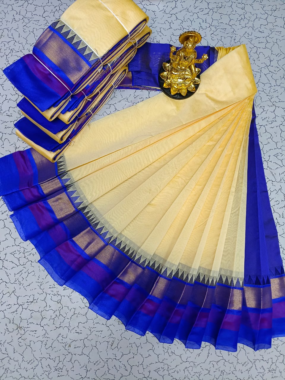 Silk Cotton Plain Saree