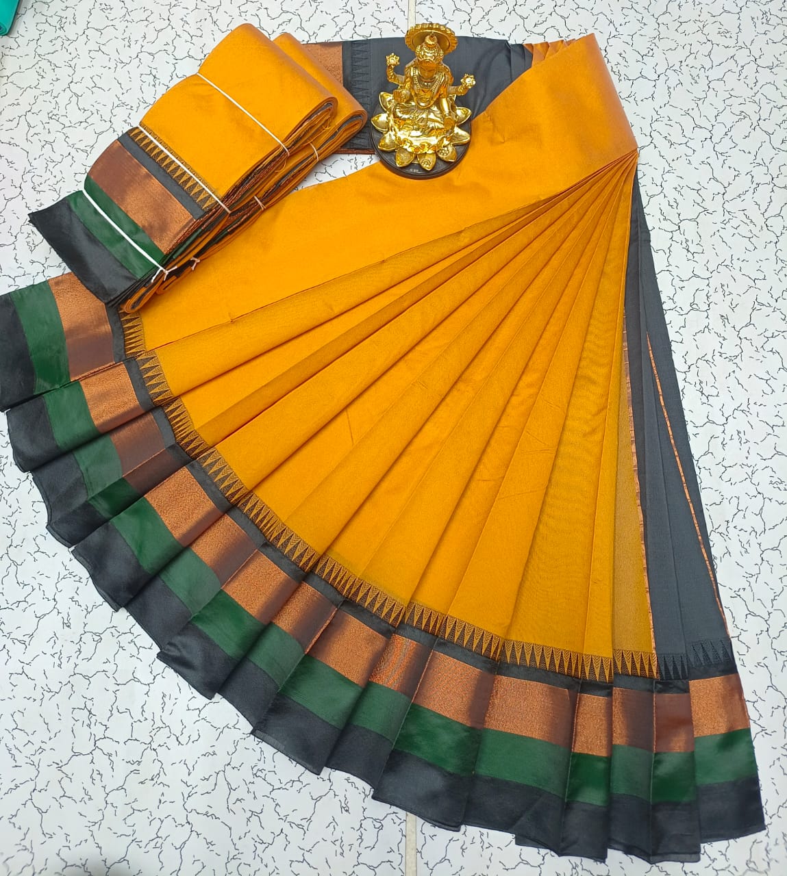 Silk Cotton Plain Saree