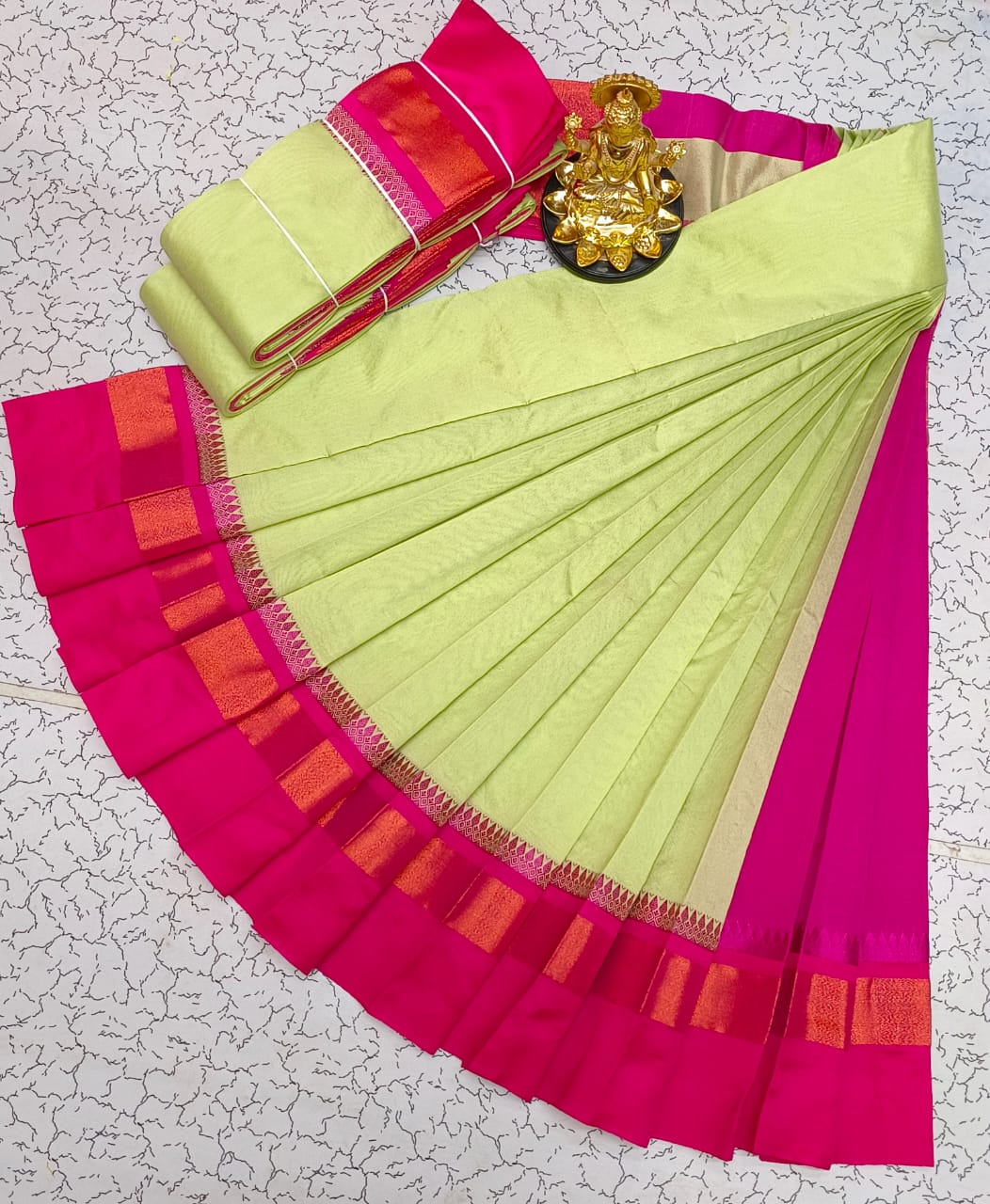 Silk Cotton Plain Saree