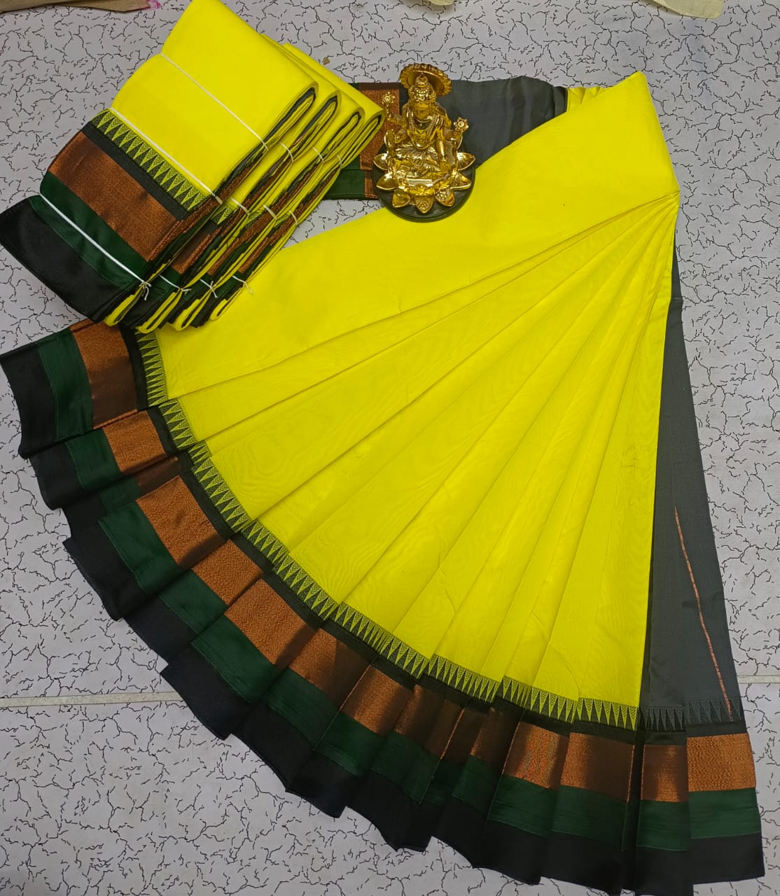 Silk Cotton Plain Saree