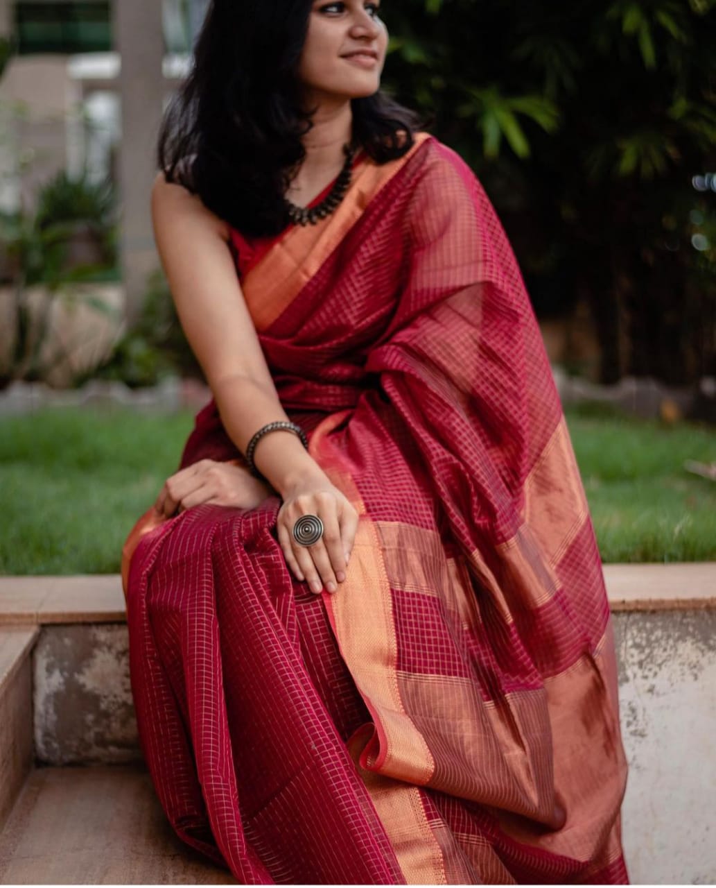 Maheshwari Handloom Silk Cotton Saree - www.indethnic.com