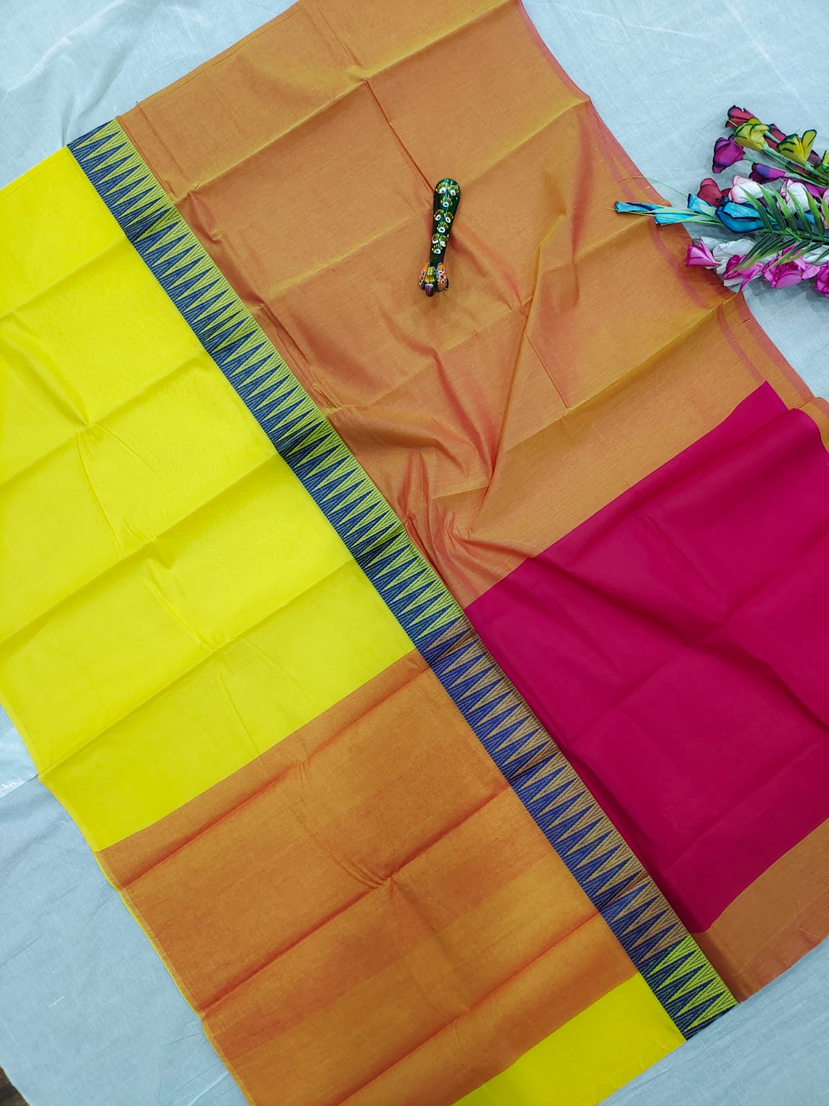 Mangalagiri cotton two colours middle temple thread border plain saree