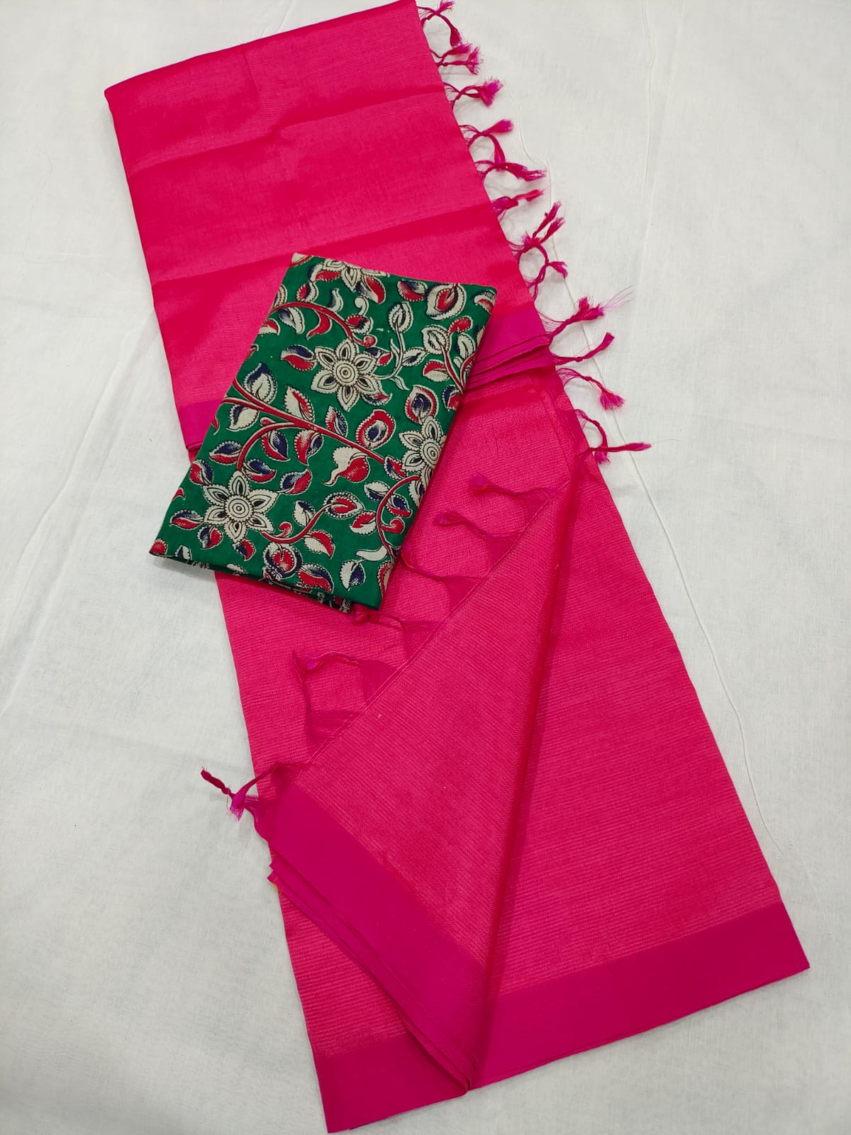 Stylish Pink Plain Saree With Matching Blouse BP109D10