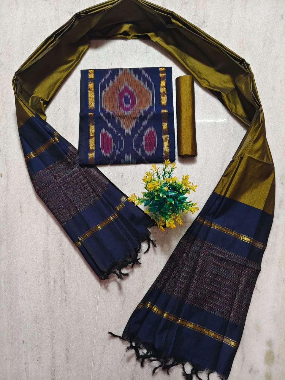 Mangalagiri pattu pochampalli border dress material set