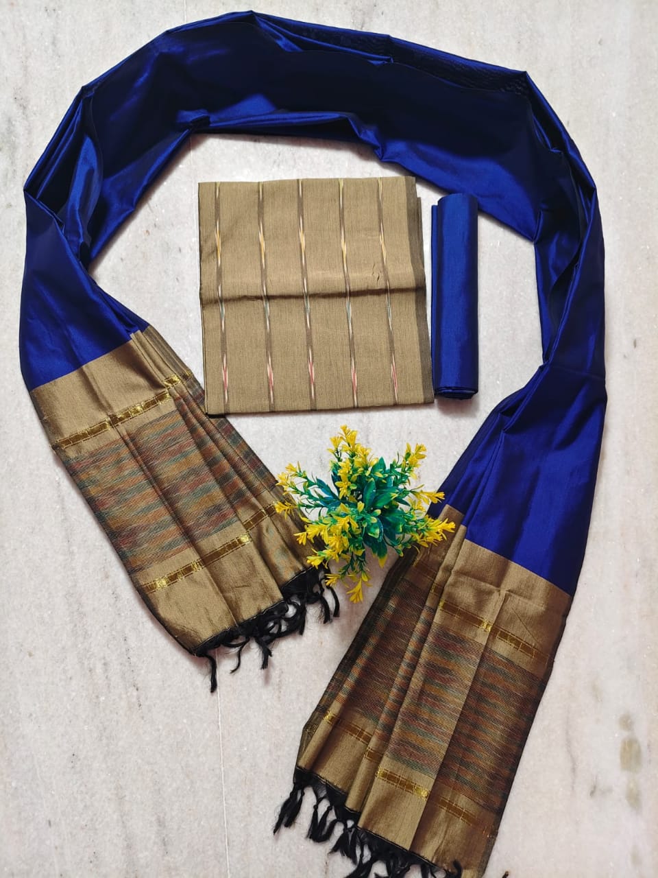 Mangalagiri pattu pochampalli border dress material set