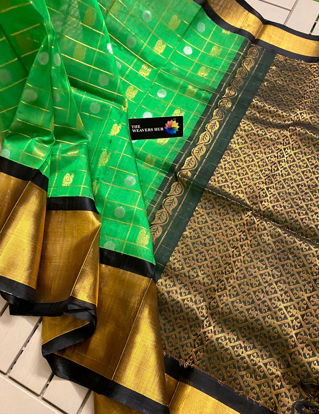 Handwoven Kuppadam Pattu Saree