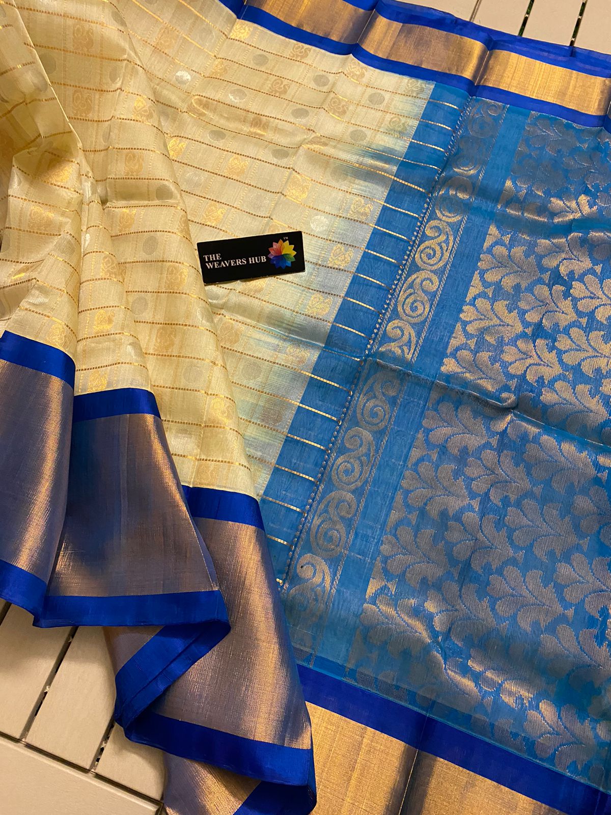 Handwoven Kuppadam Pattu Saree