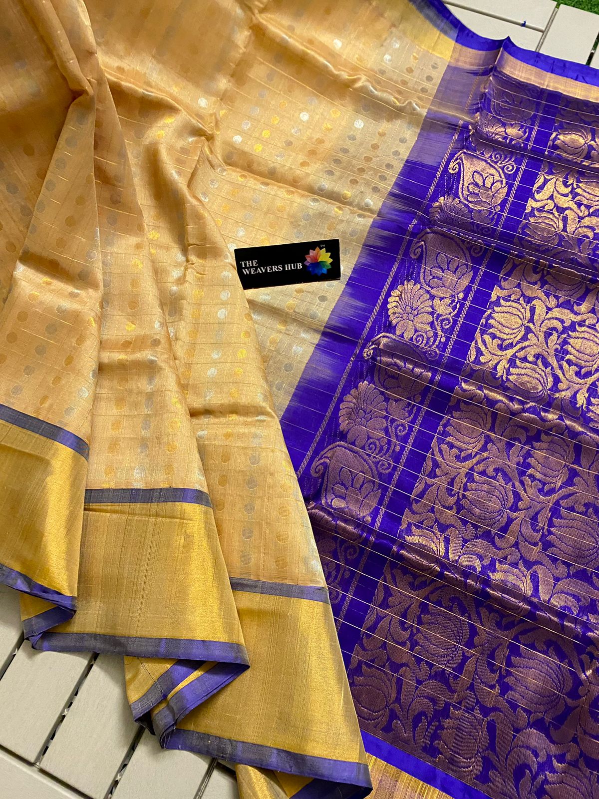 Handwoven Kuppadam Pattu Saree