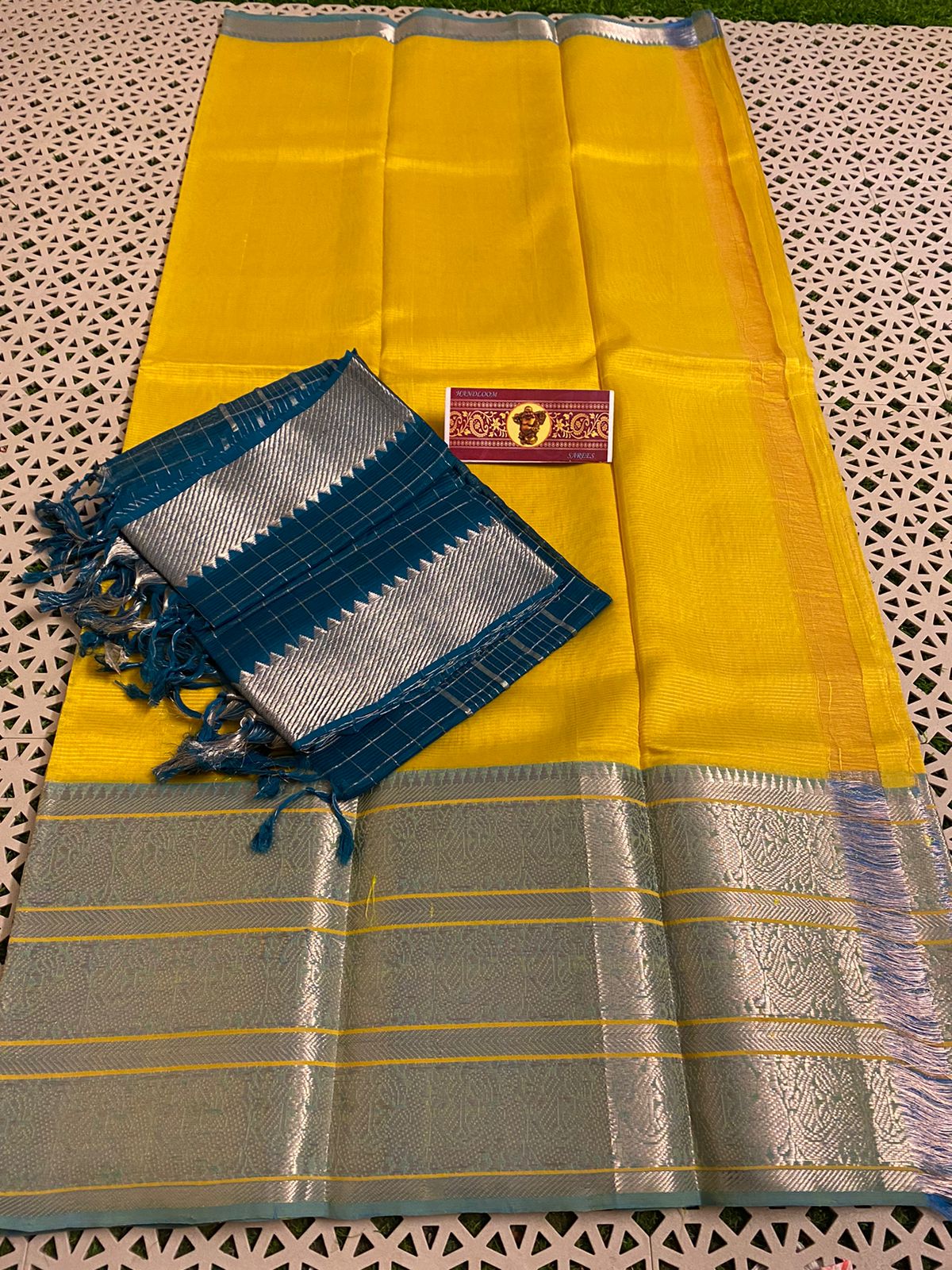 Mangalgiri pattu kanchi border plain lehenga sets