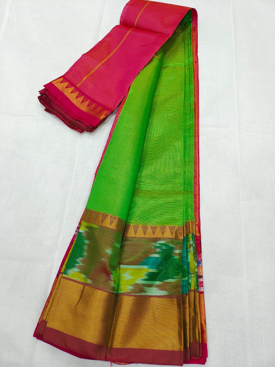 Manglagiri pattu big kanchi border plain saree – www.vannamayil.com