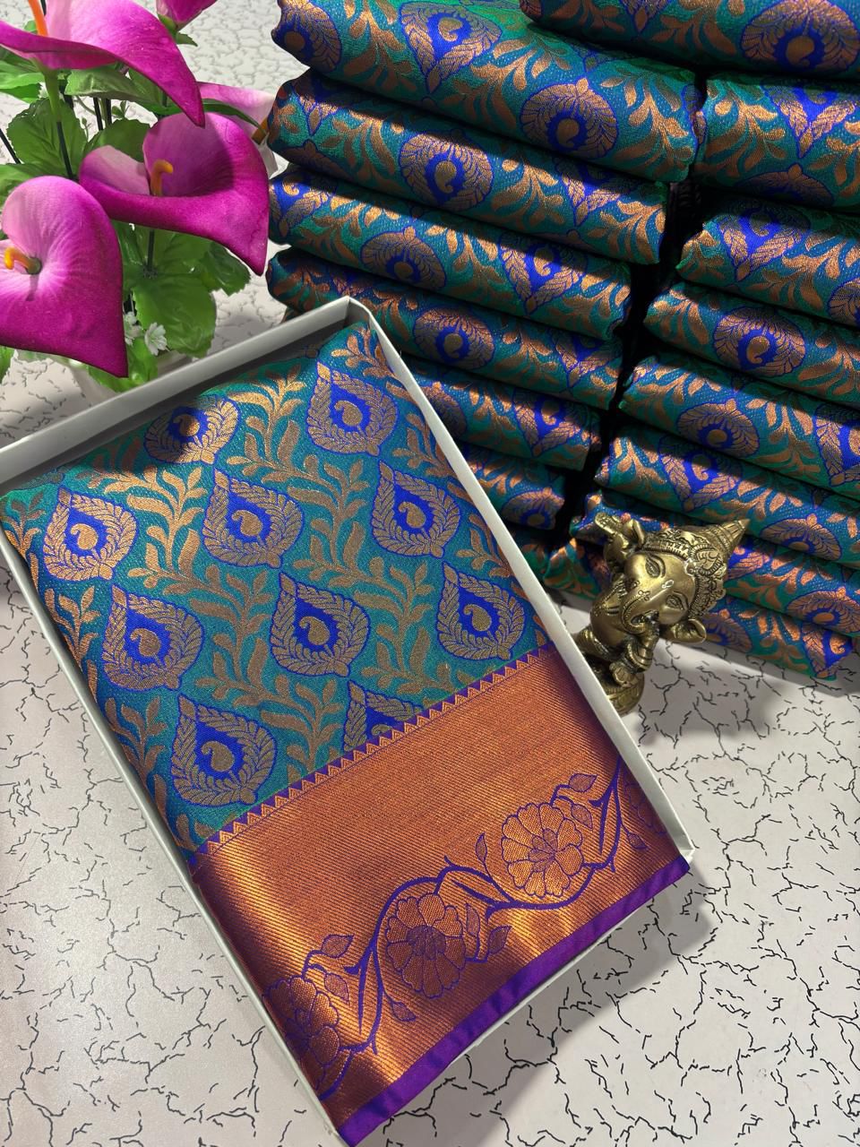 Mayil Pattu Elampillai Semi Silk Saree