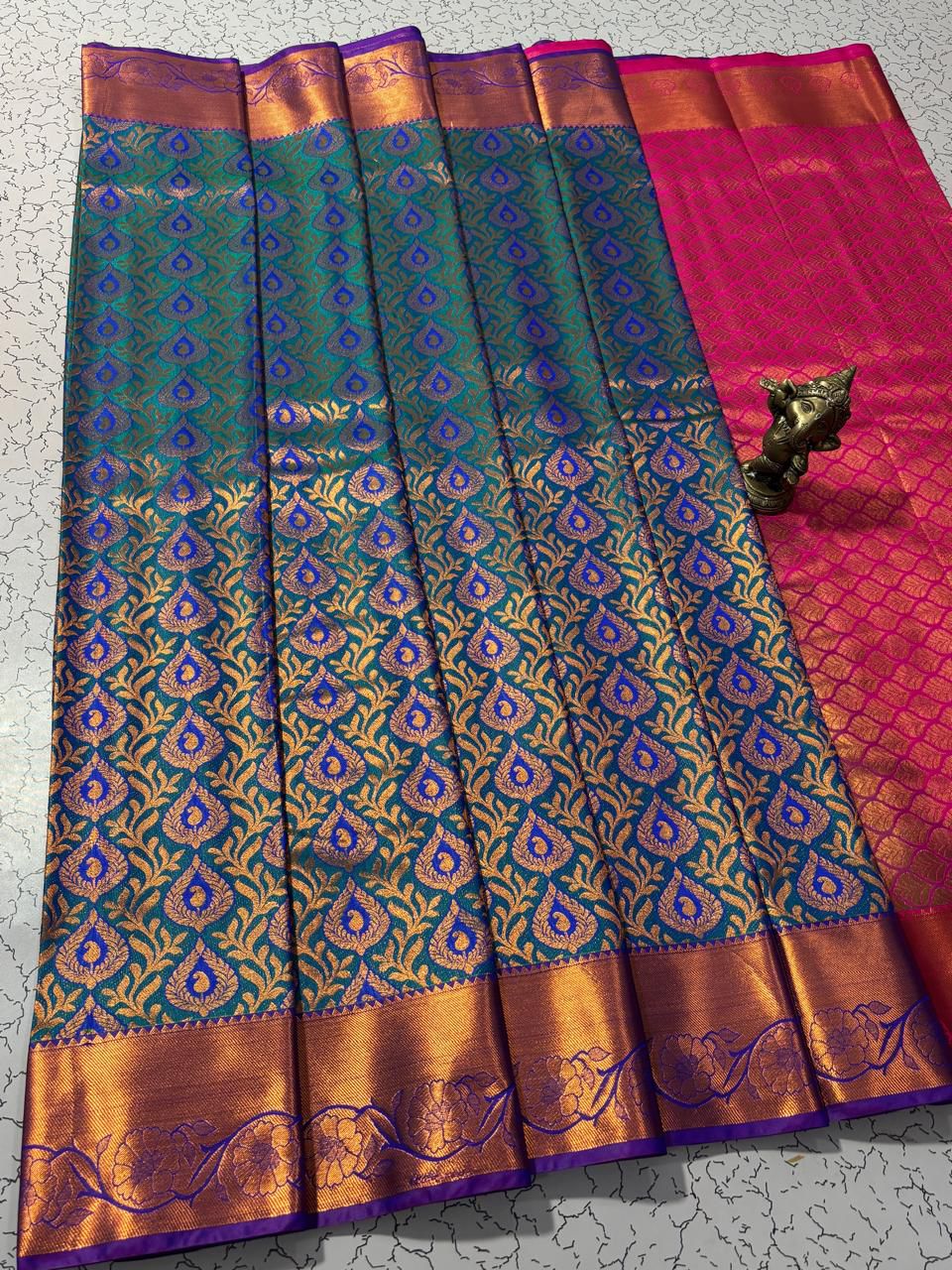 Mayil Pattu Elampillai Semi Silk Saree