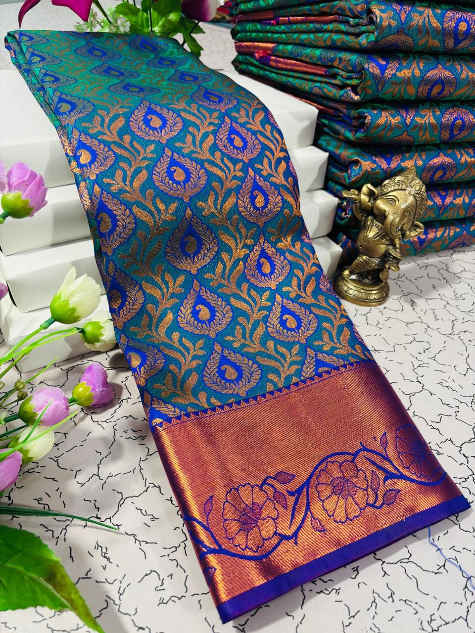 Mayil Pattu Elampillai Semi Silk Saree