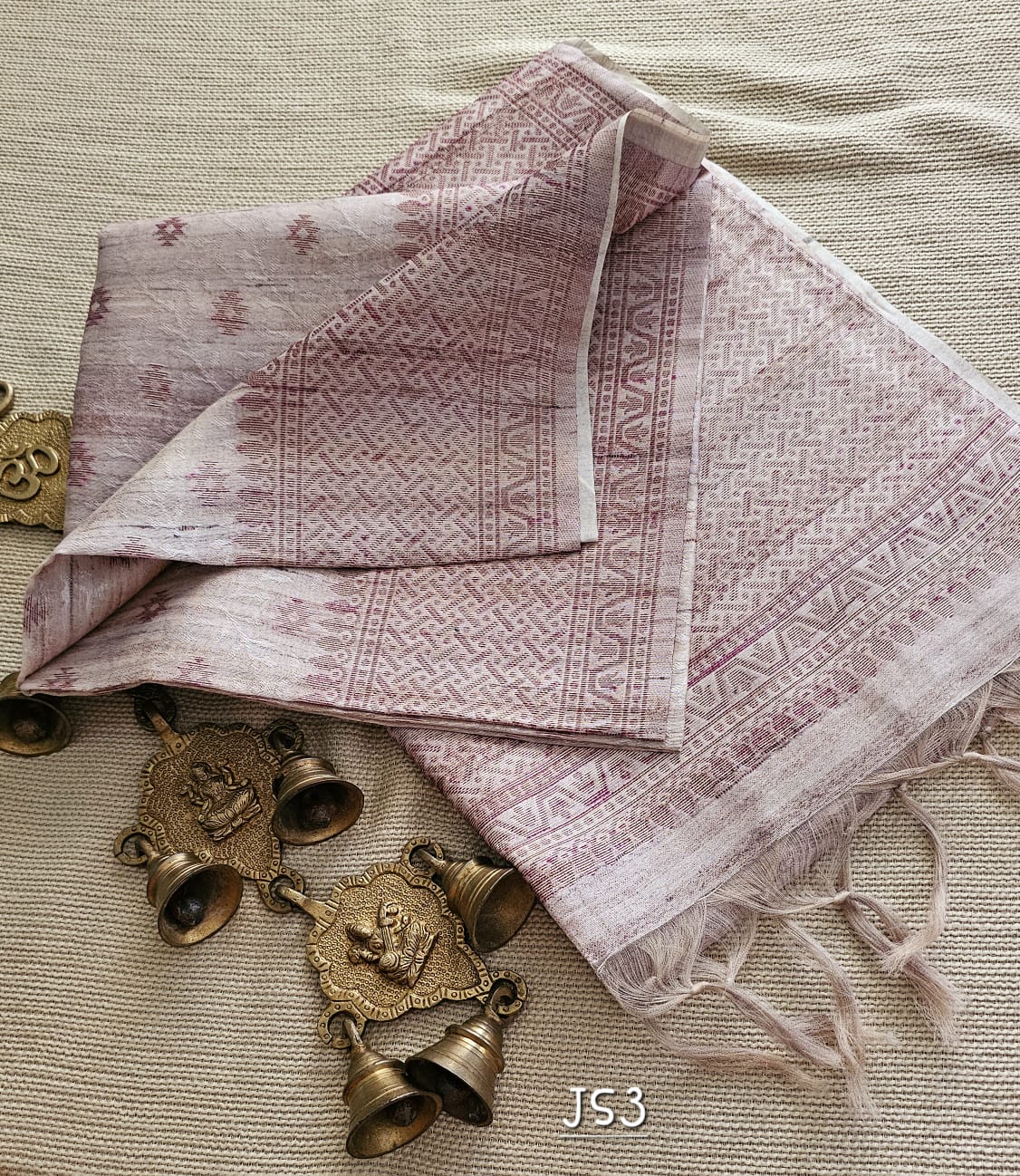 Handwoven organic cotton saree