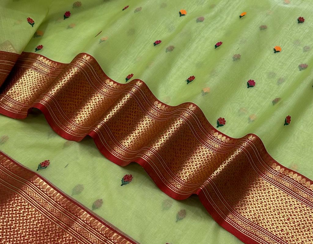 Chanderi handloom pure Katan silk saree, 6.3 m (with blouse piece) at Rs  10500 in Chanderi