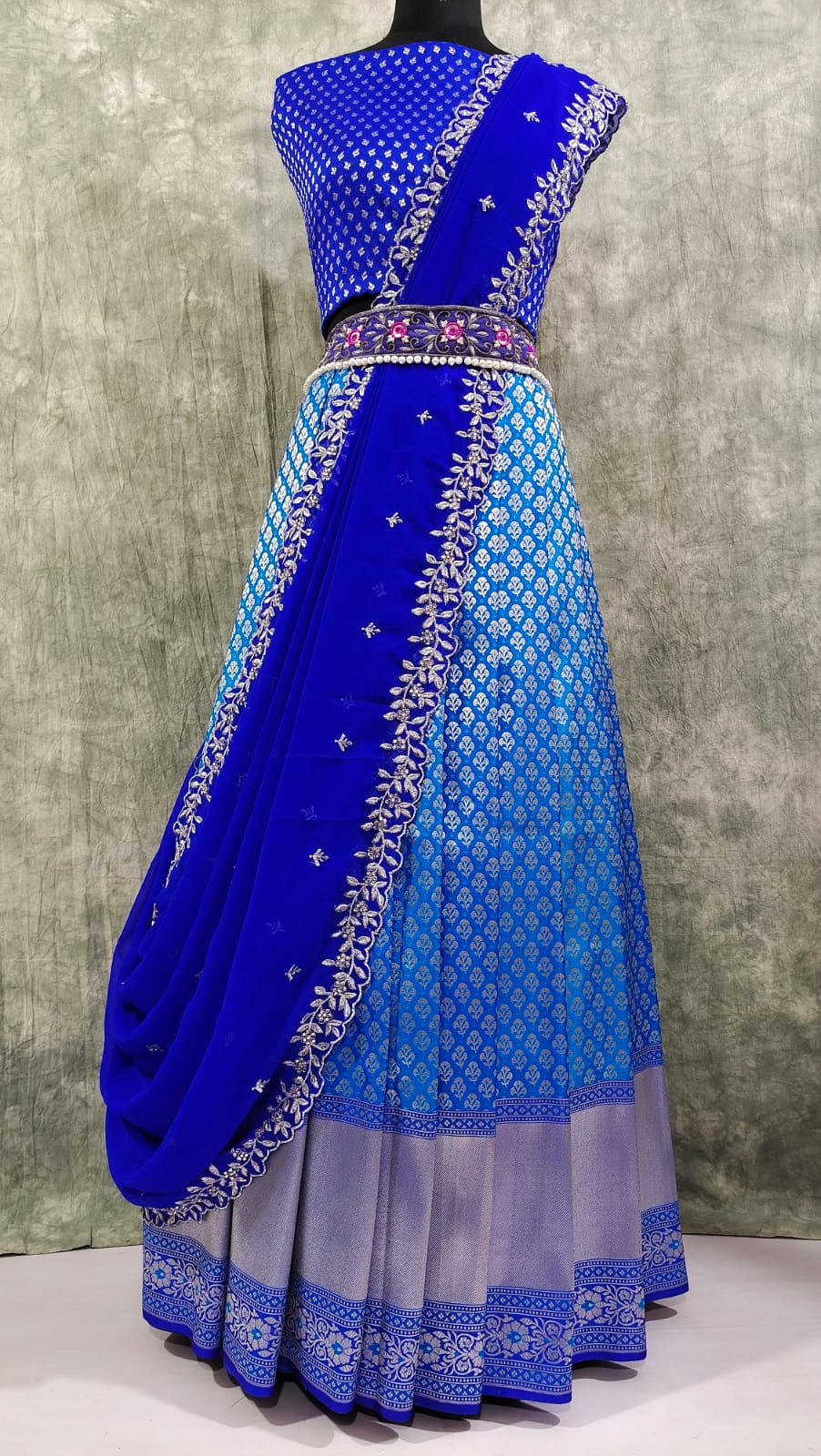 TS-DS- 676 Sold For orders/queries Call/ what's app us on 8341382382 or  Mail us tejasarees@y… | Half saree lehenga, Half saree designs, Wedding  saree blouse designs
