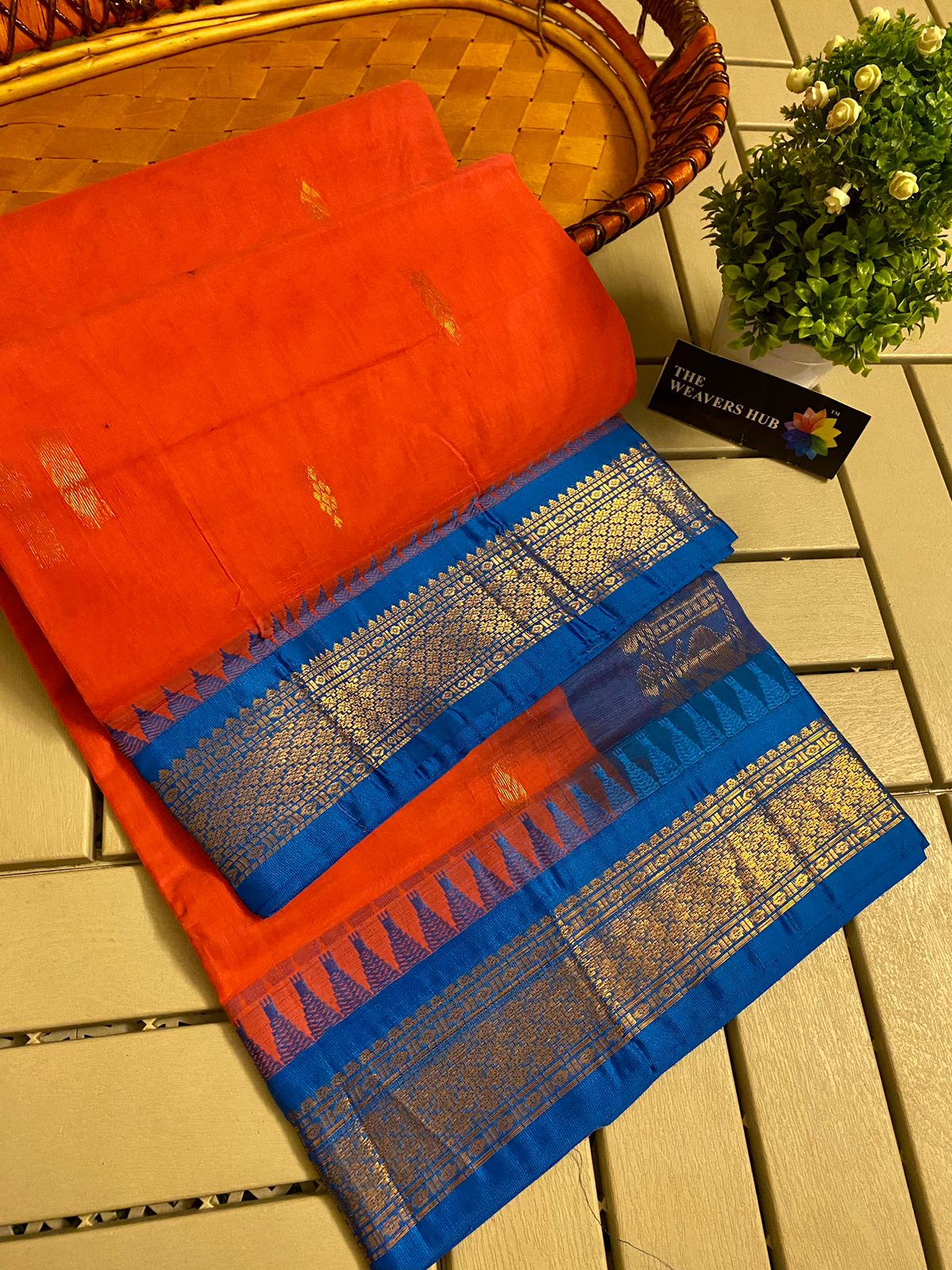 Pure Handloom Gadwal Cotton Saree