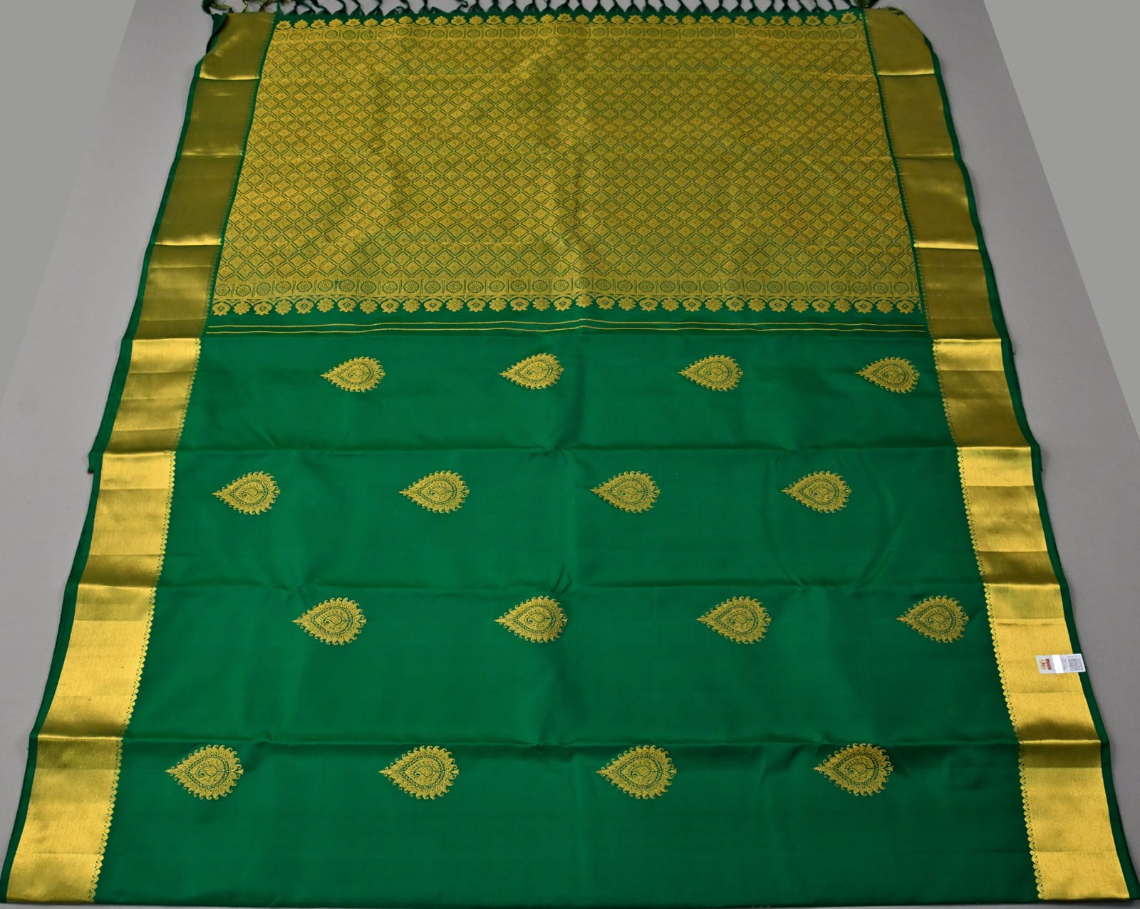 Pure Handloom Kanchipuram Leaf Green Colour Silk Saree