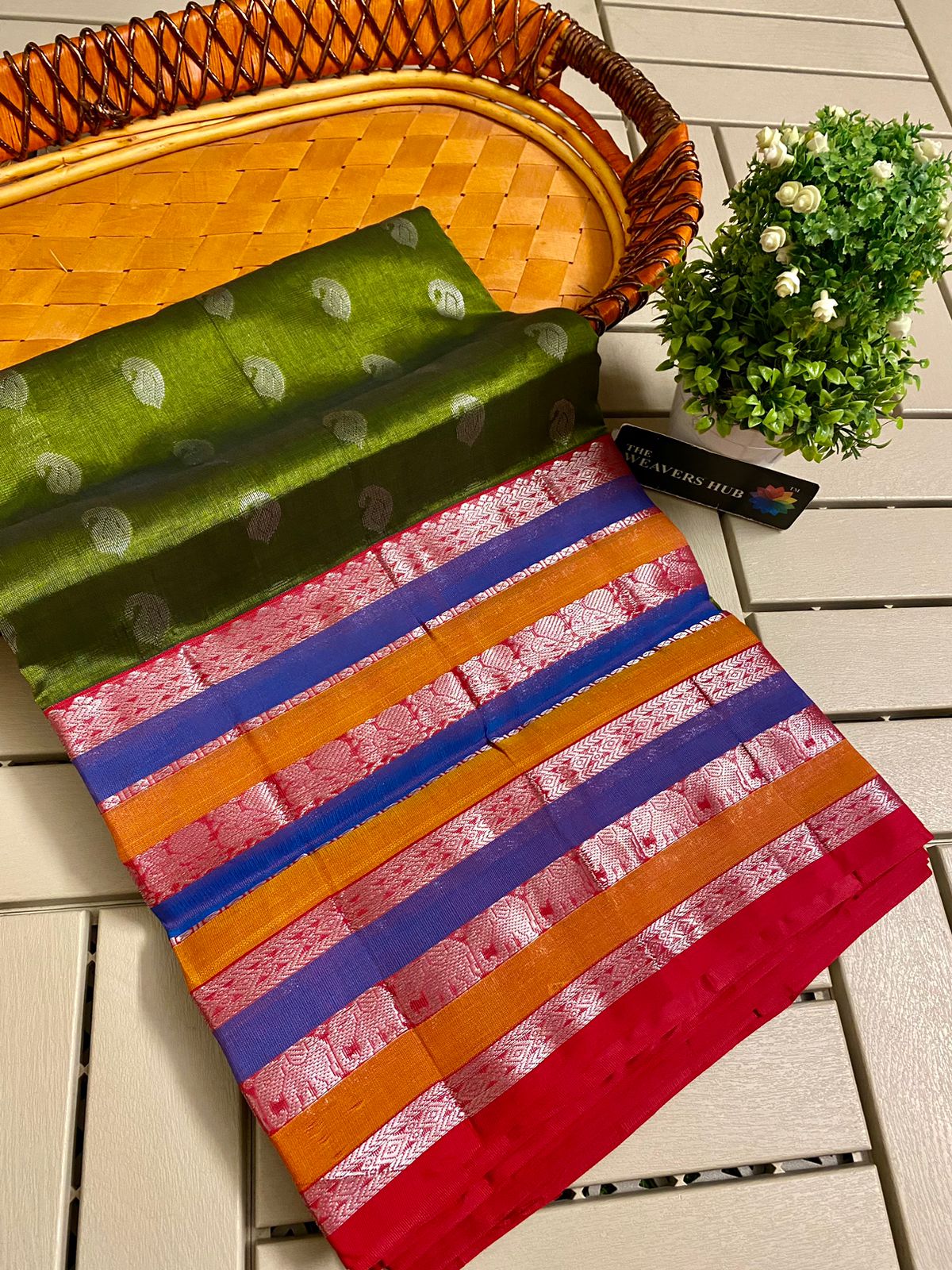 Pure Handloom Mangalgiri Gadwal Pattu Saree