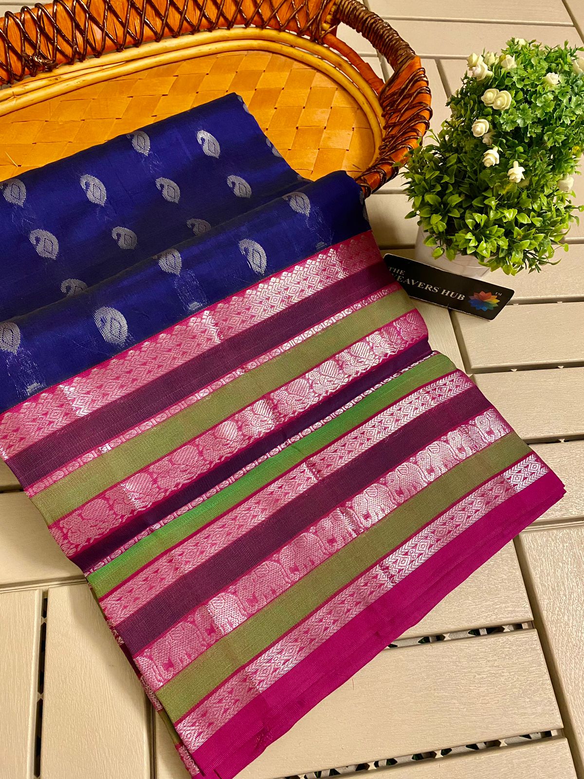 Pure Handloom Mangalgiri Gadwal Pattu Saree