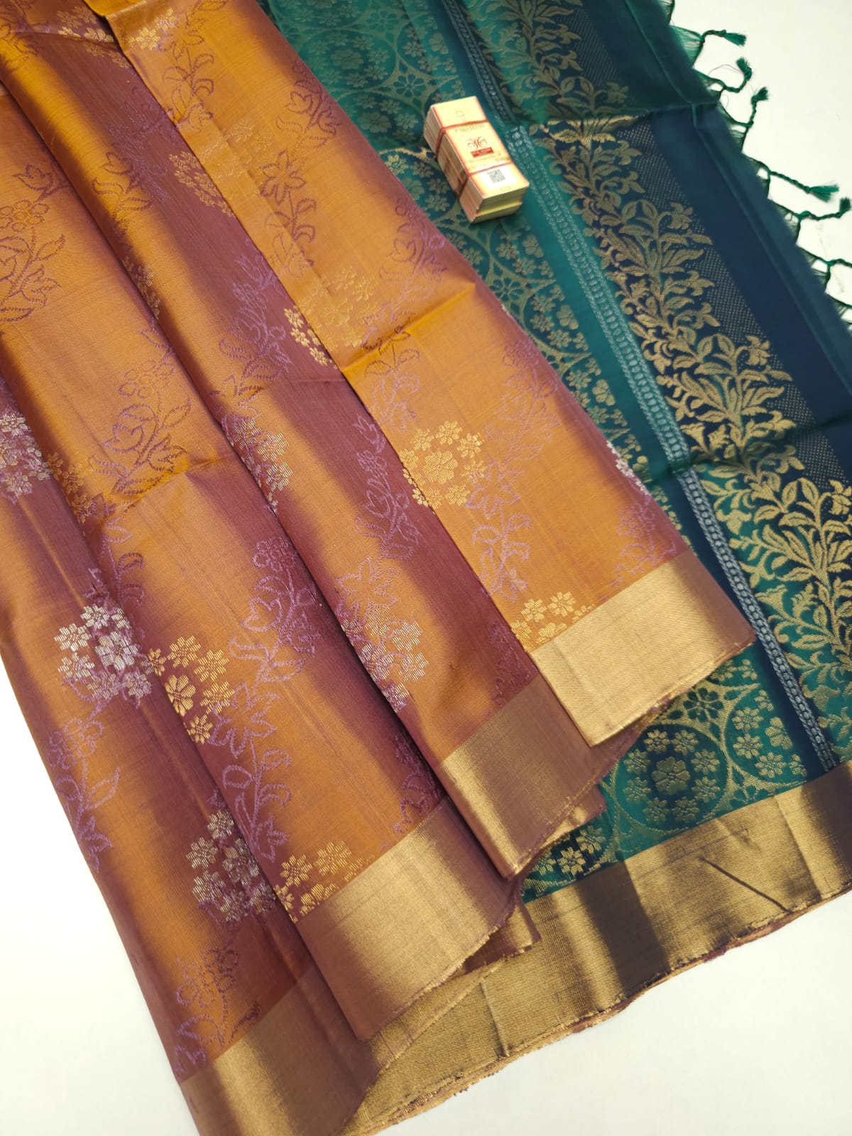 Pure Handloom Soft Silk Butta Saree