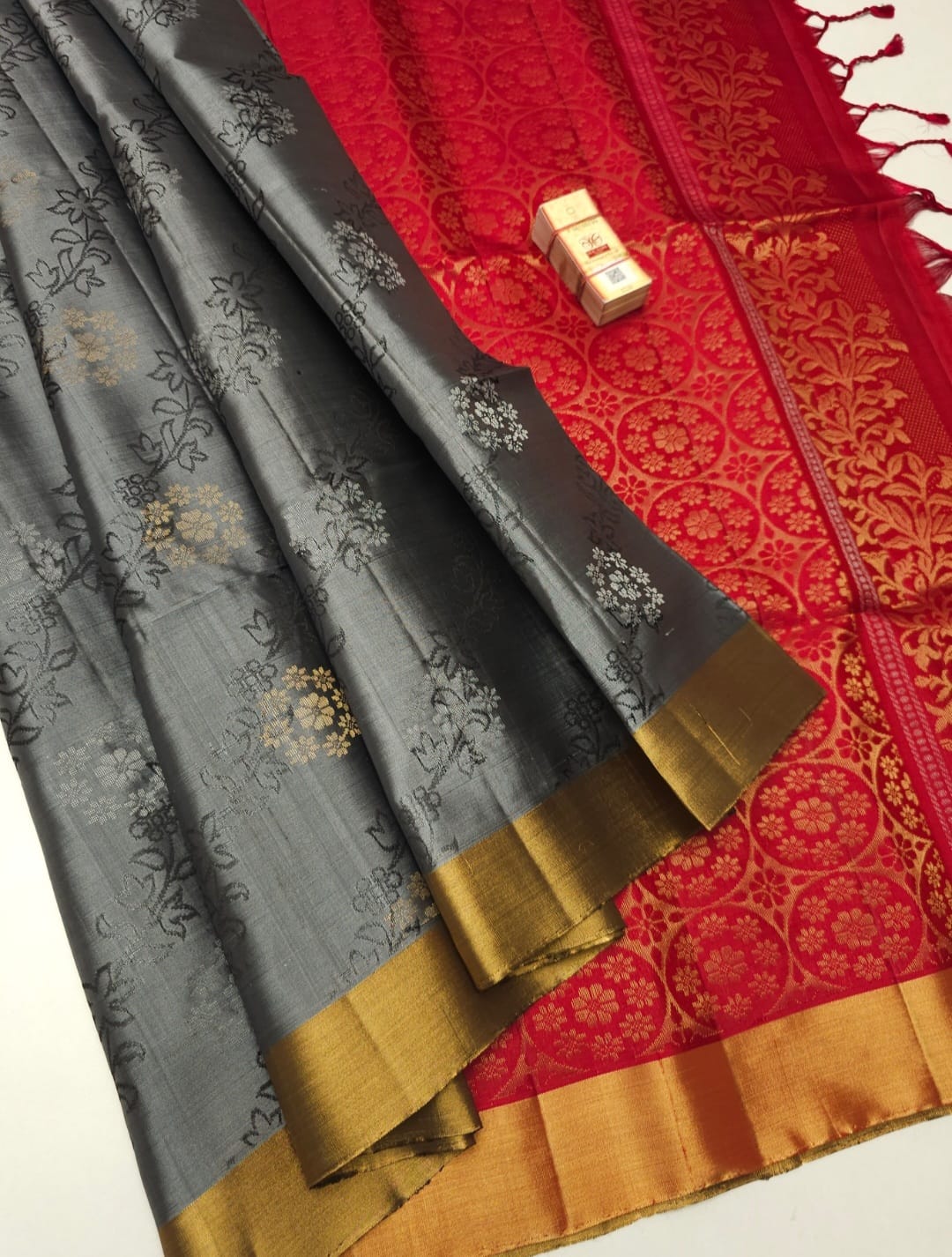 Pure Handloom Soft Silk Butta Saree