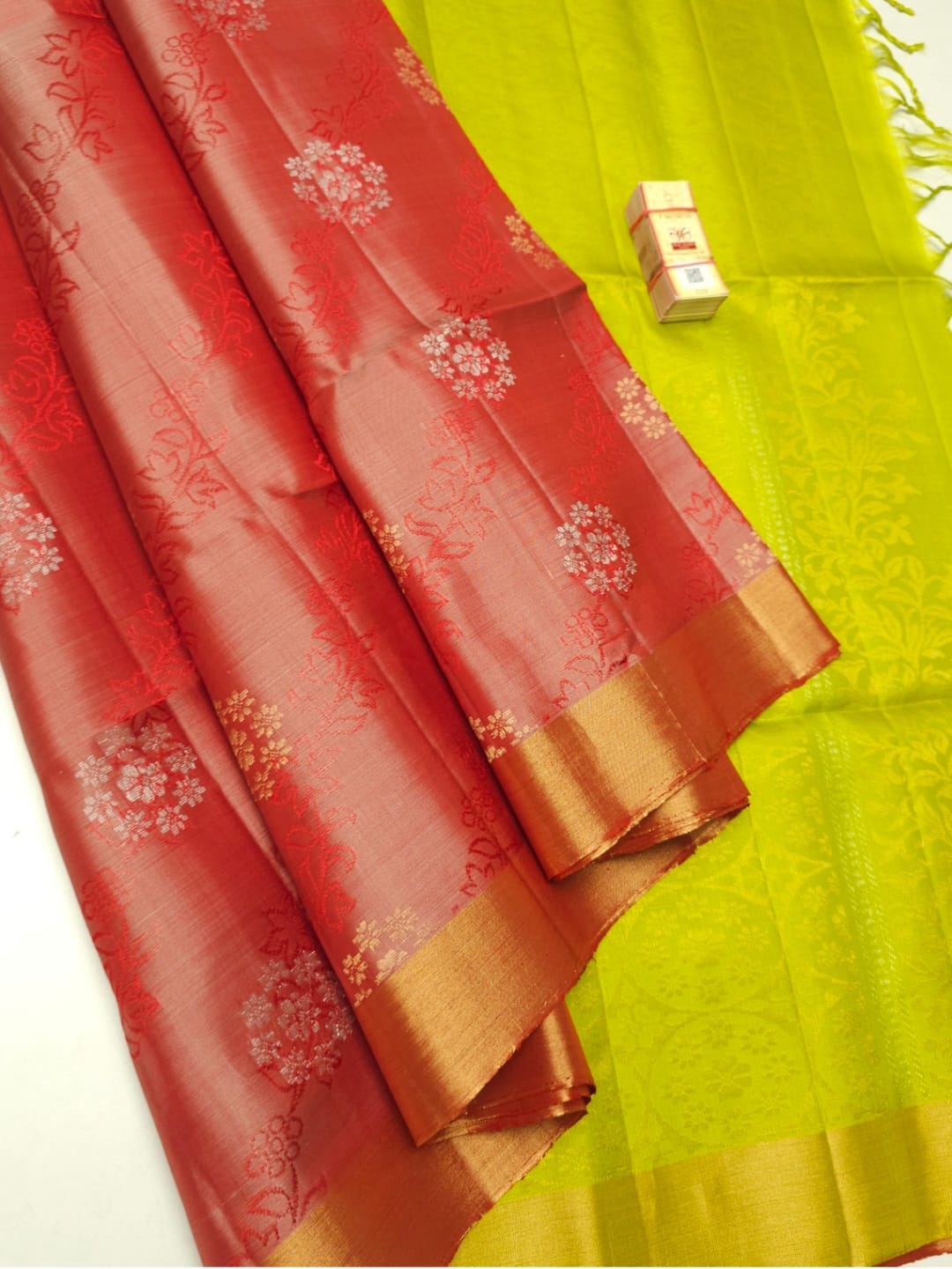 Pure Handloom Soft Silk Butta Saree