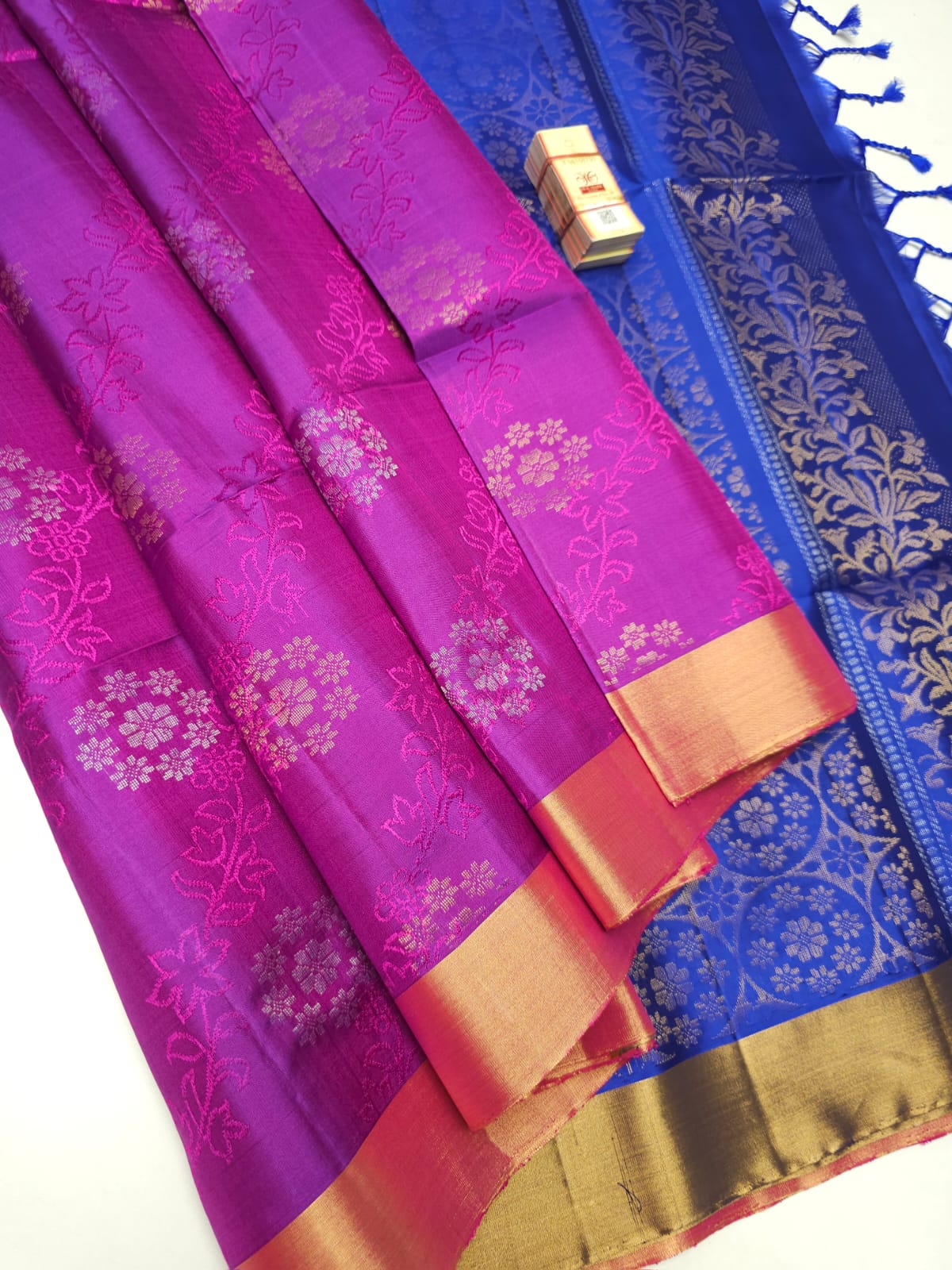 Pure Handloom Soft Silk Butta Saree