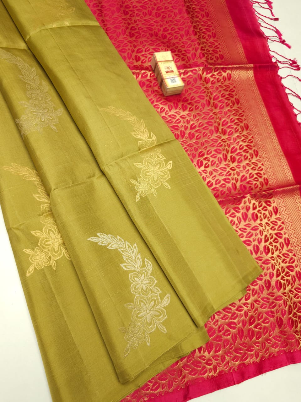 Pure Handloom Soft Silk Saree