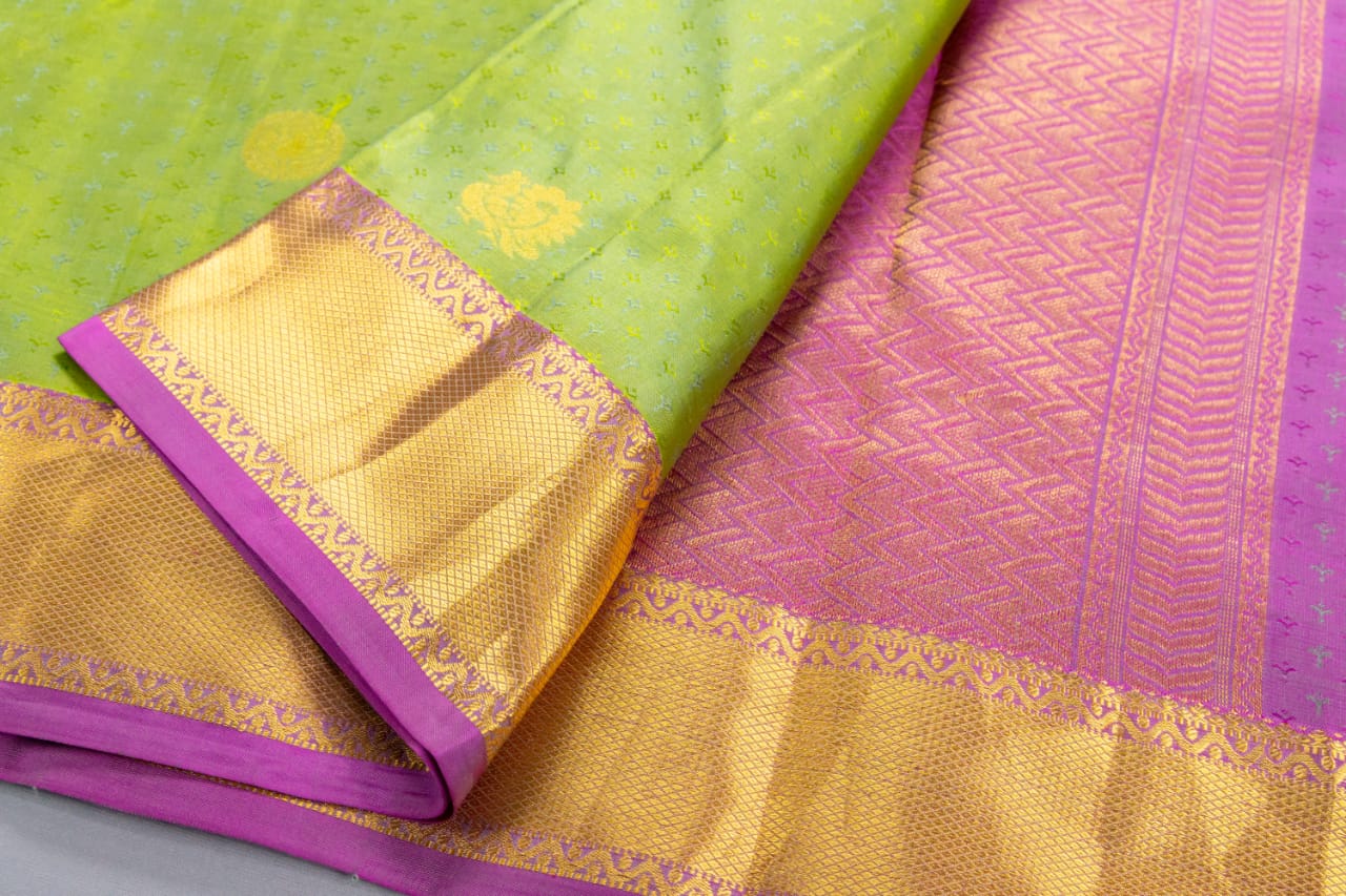 Pure Kanchipuram Elaichi With Pink Colour Silk Saree