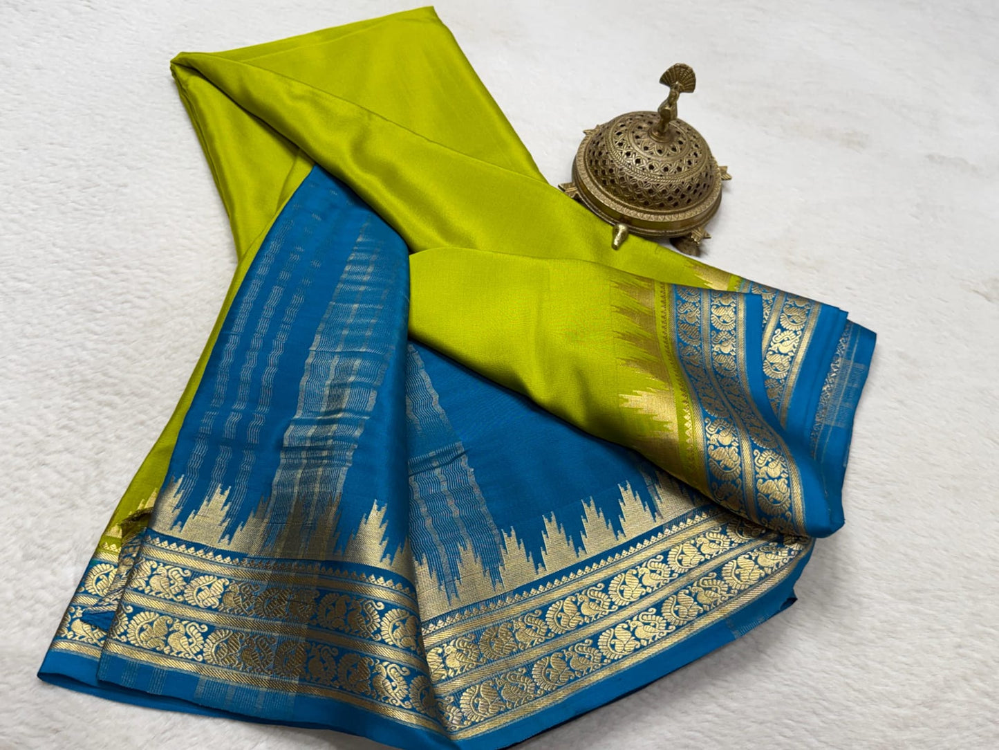 Pure mysore silk 100 gram thickness peacock border saree