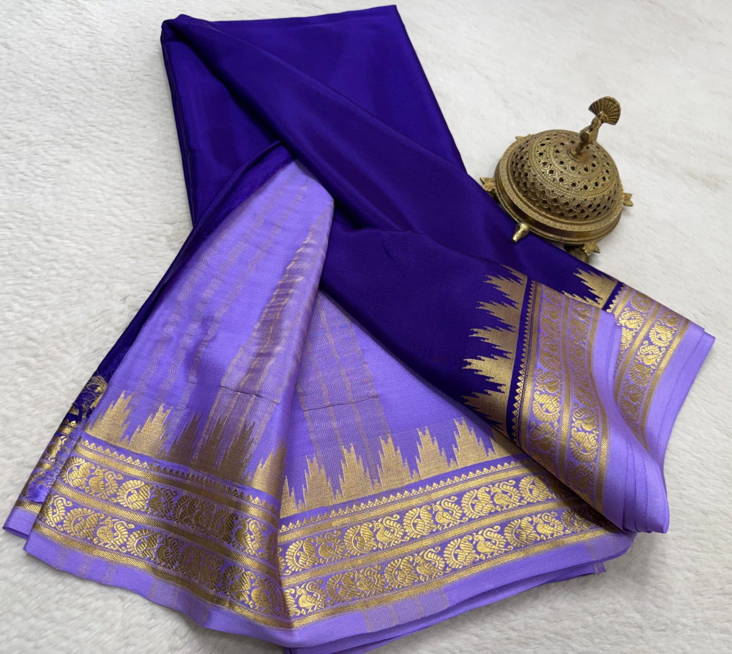 Pure mysore silk 100 gram thickness peacock border saree