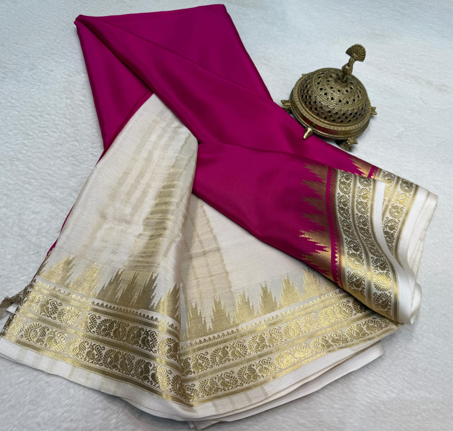 Pure mysore silk 100 gram thickness peacock border saree