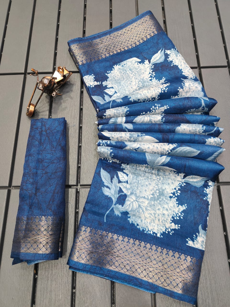 Soft dola silk saree