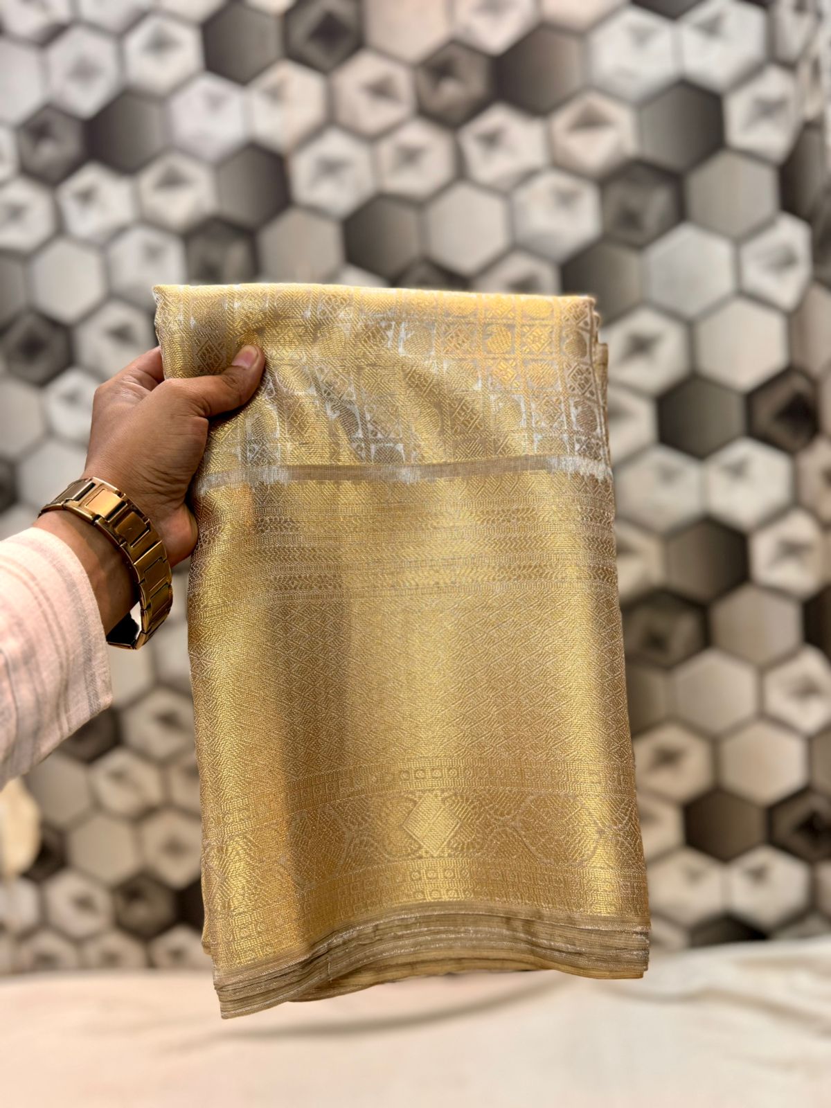 Tanchoi tissue silk saree