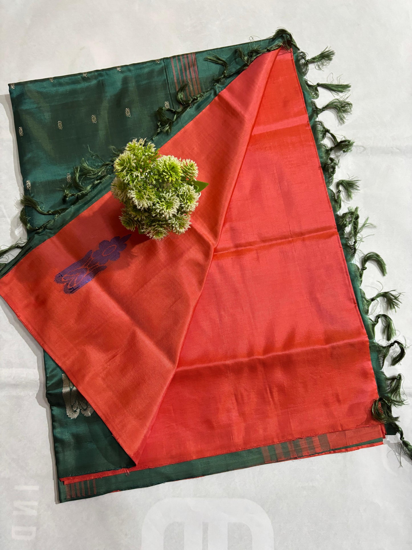 Vaalai Pattu Saree With Blouse