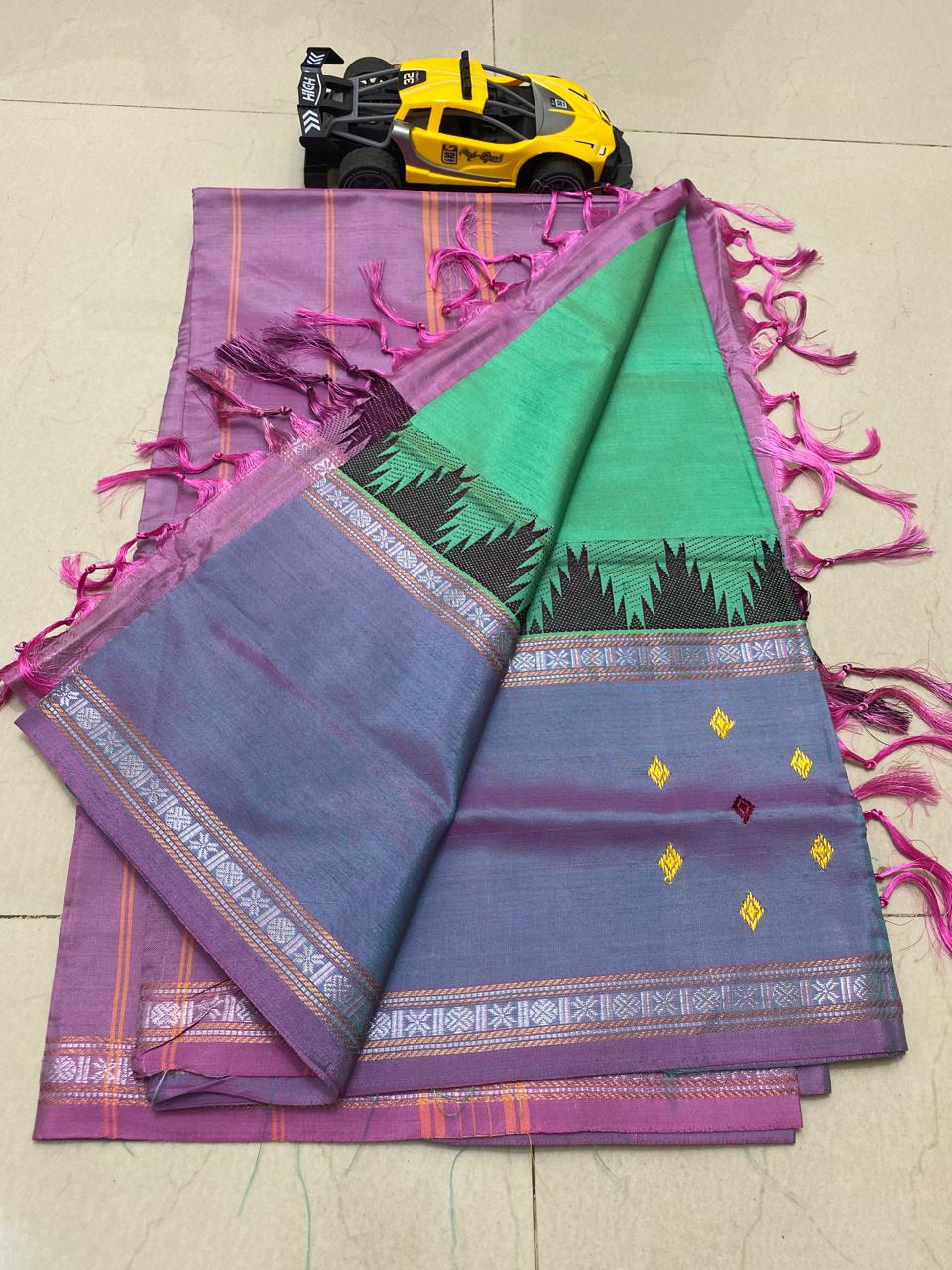 Vazhai pattu saree