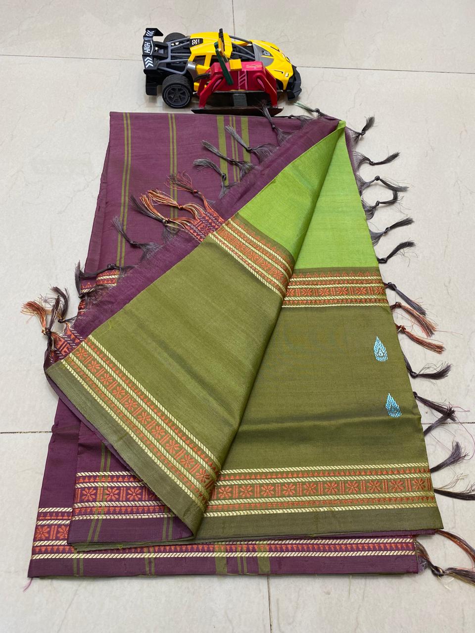 Vazhai pattu saree