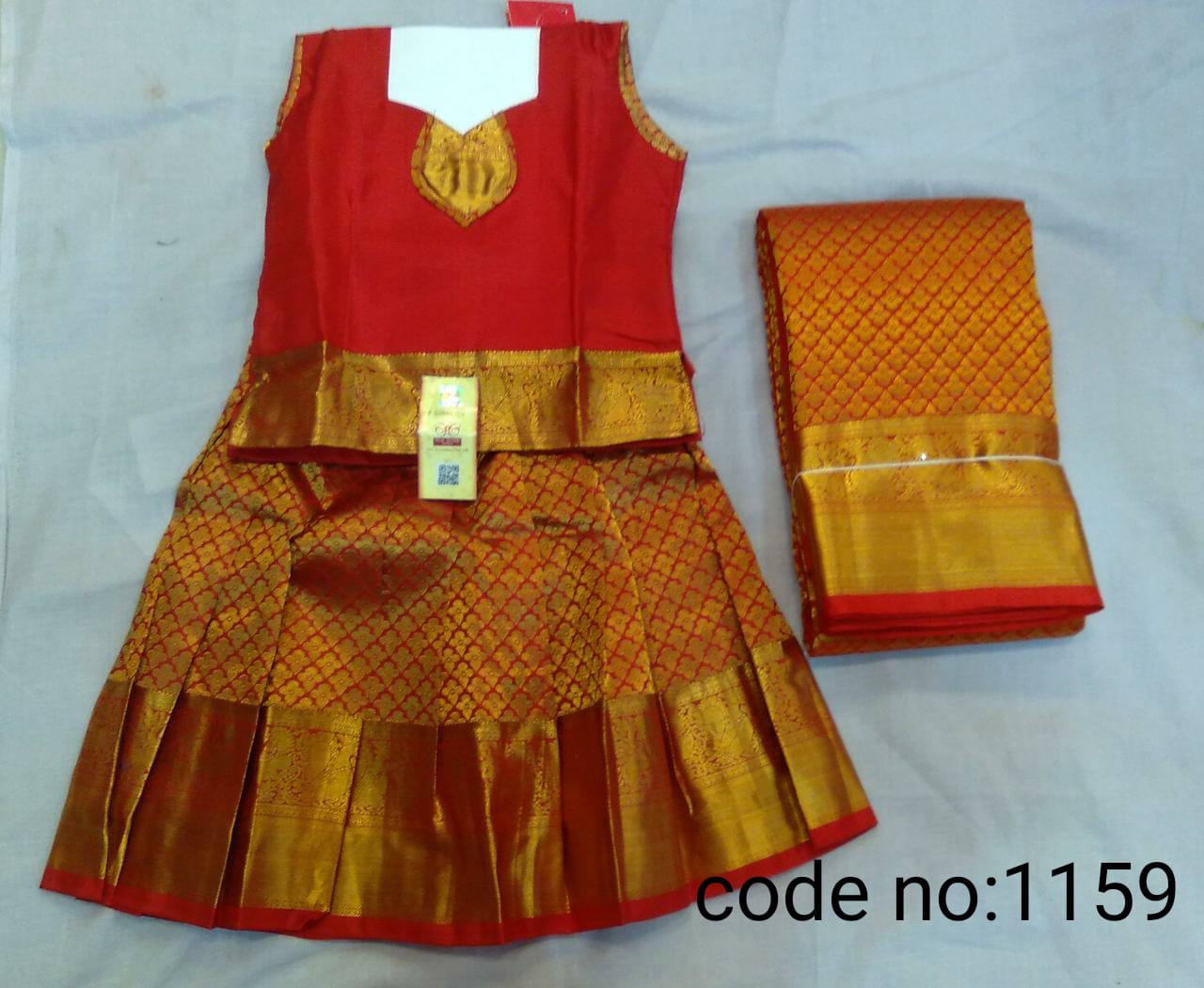 Girls Saree Dresses - Buy Girls Saree Dresses online in India