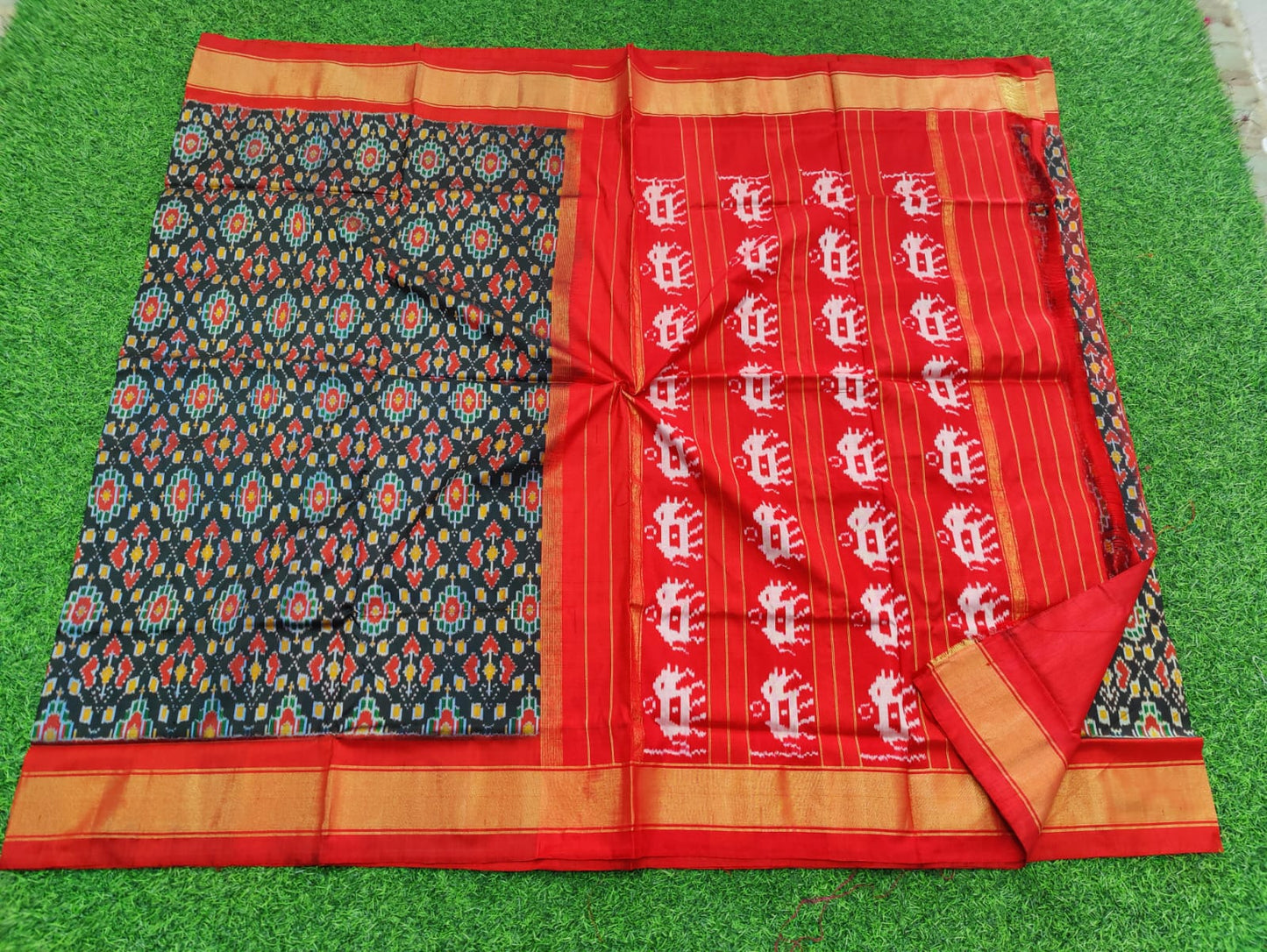 Ikkat pure silk saree - Vannamayil Fashions