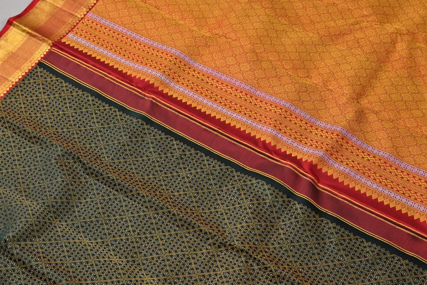 Kanchipuram handloom pure silk in bottle green and maroon color saree - Vannamayil Fashions
