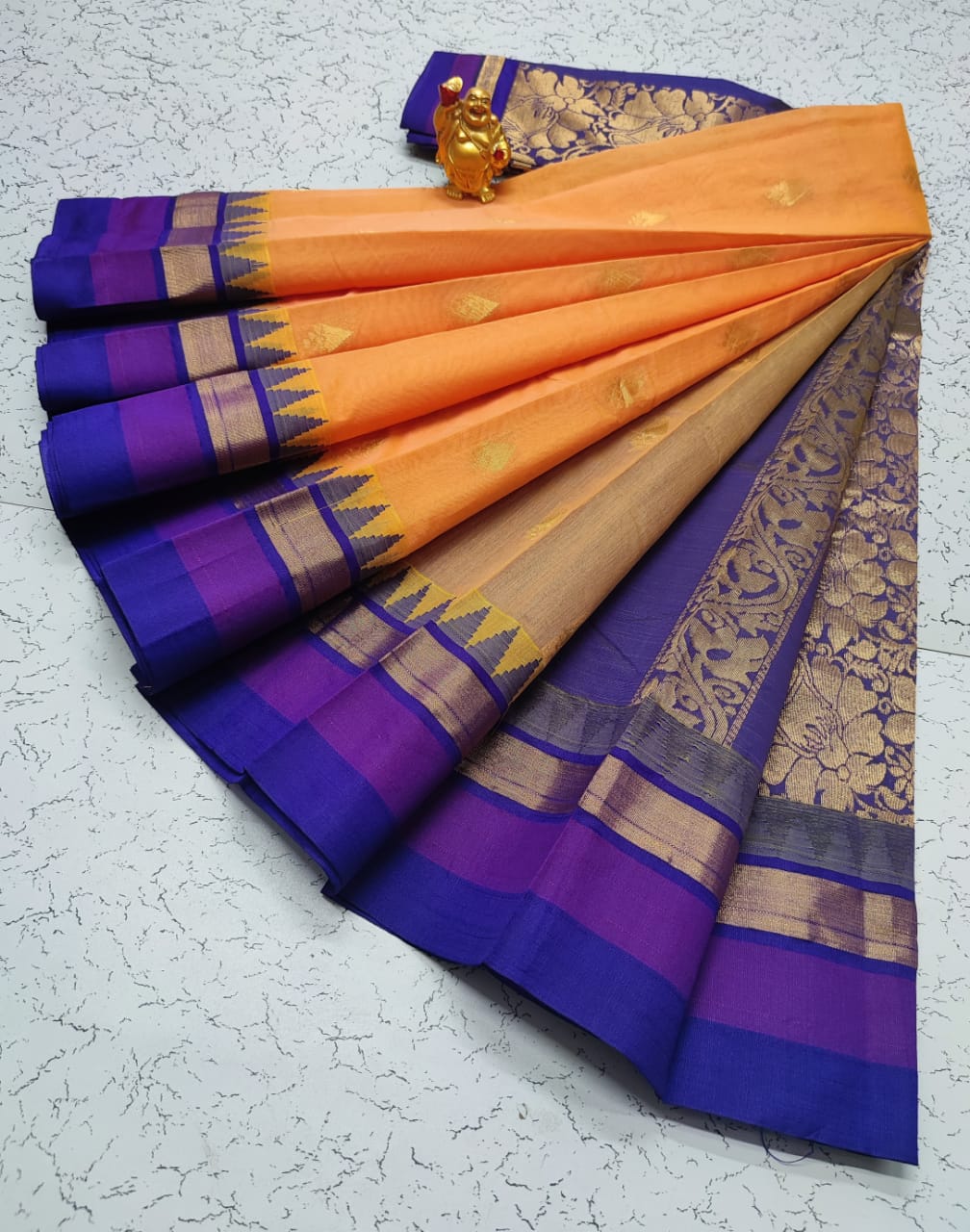 Pure Handloom Gadwal Korvai Pattu Saree – www.vannamayil.com