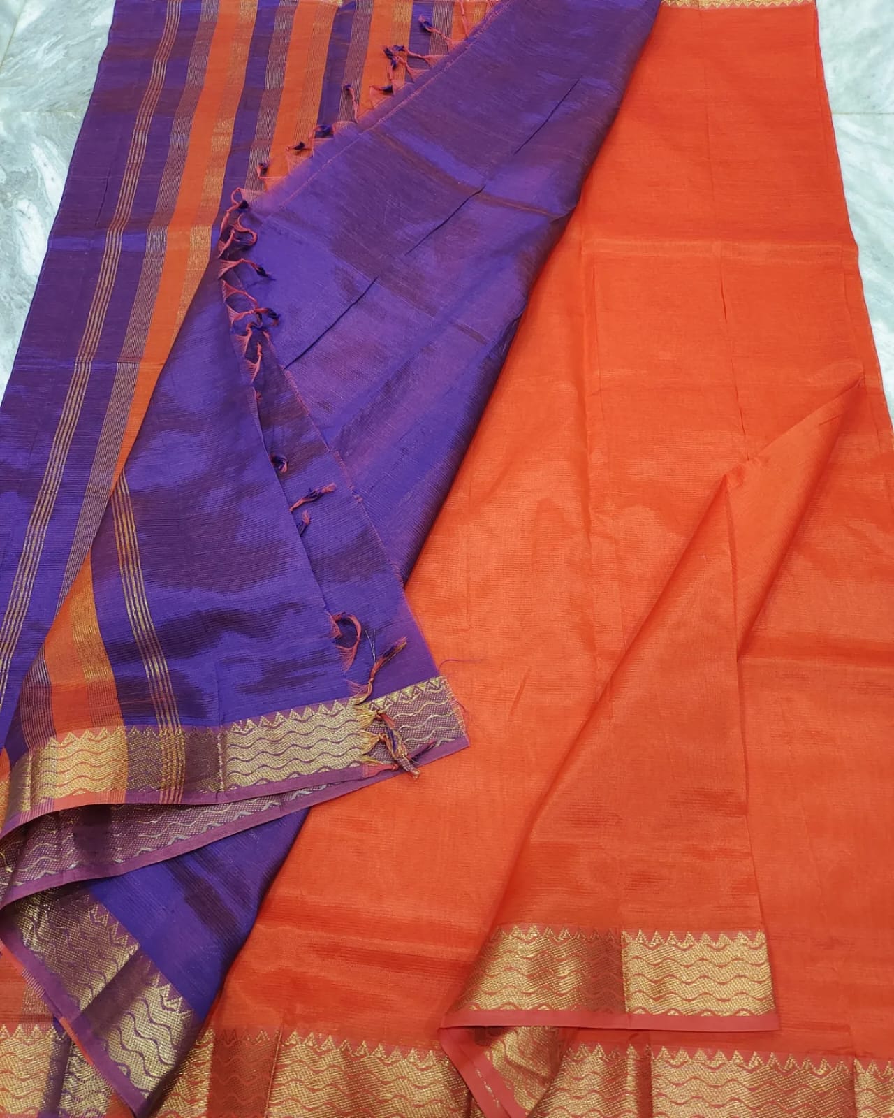 Mangalagiri Plain Pattu Saree Purple colored Saree complemented with a –  Sampradaya Designer Studio