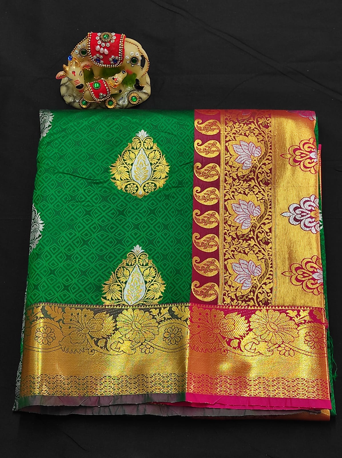 Samuthrika semi silk traditional saree - Vannamayil Fashions