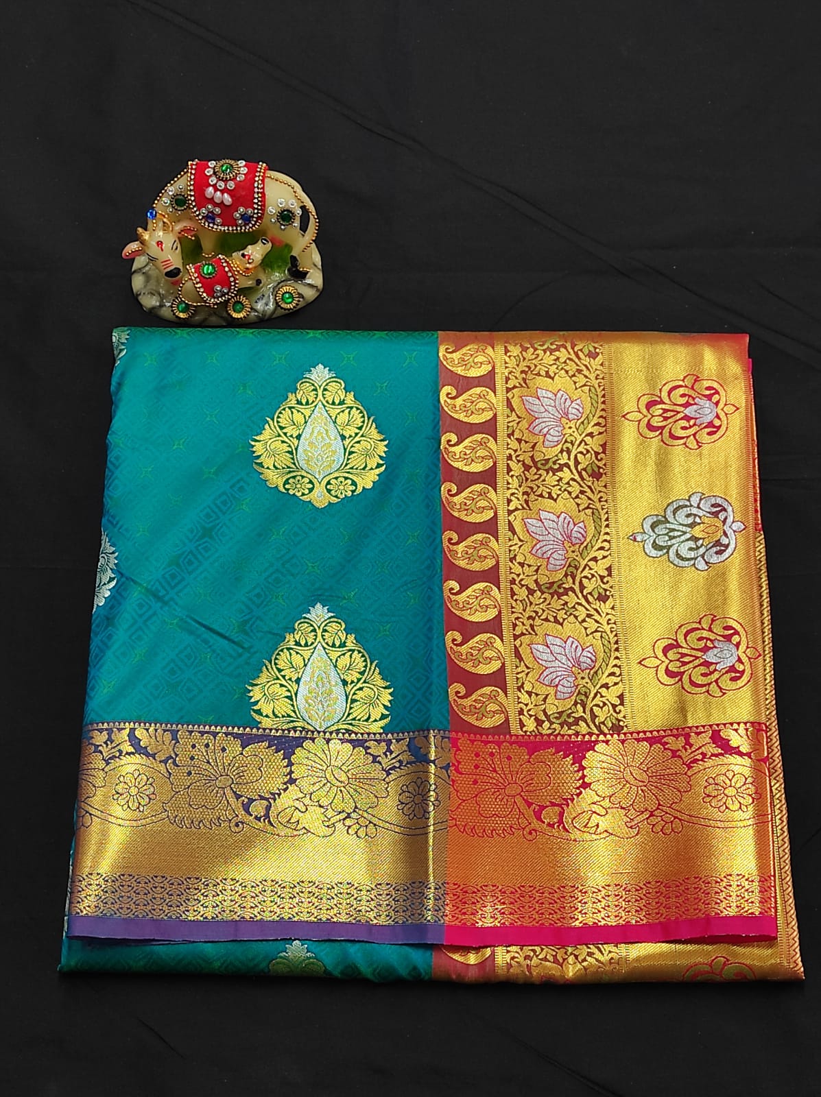 Samuthrika semi silk traditional saree - Vannamayil Fashions