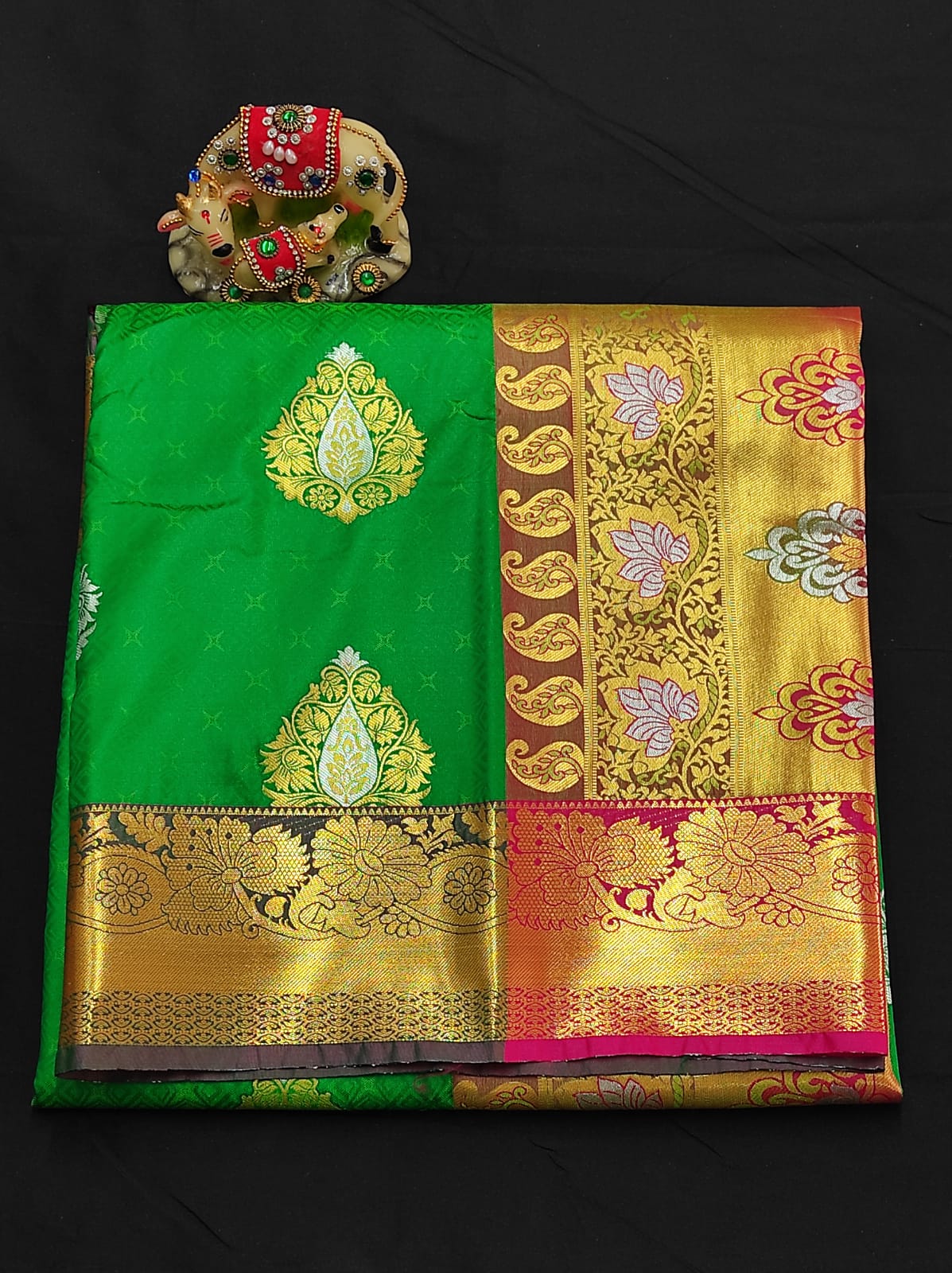 Samuthrika semi silk traditional saree - Vannamayil Fashions