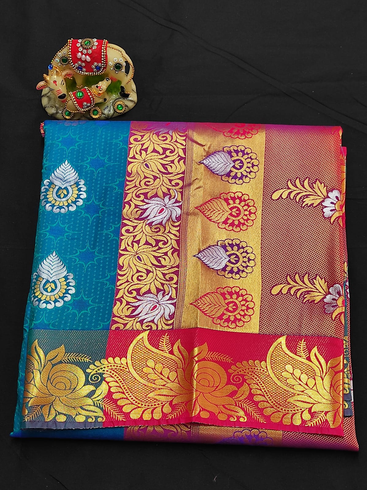 Samuthrika semi silk traditional saree - Vannamayil Fashions