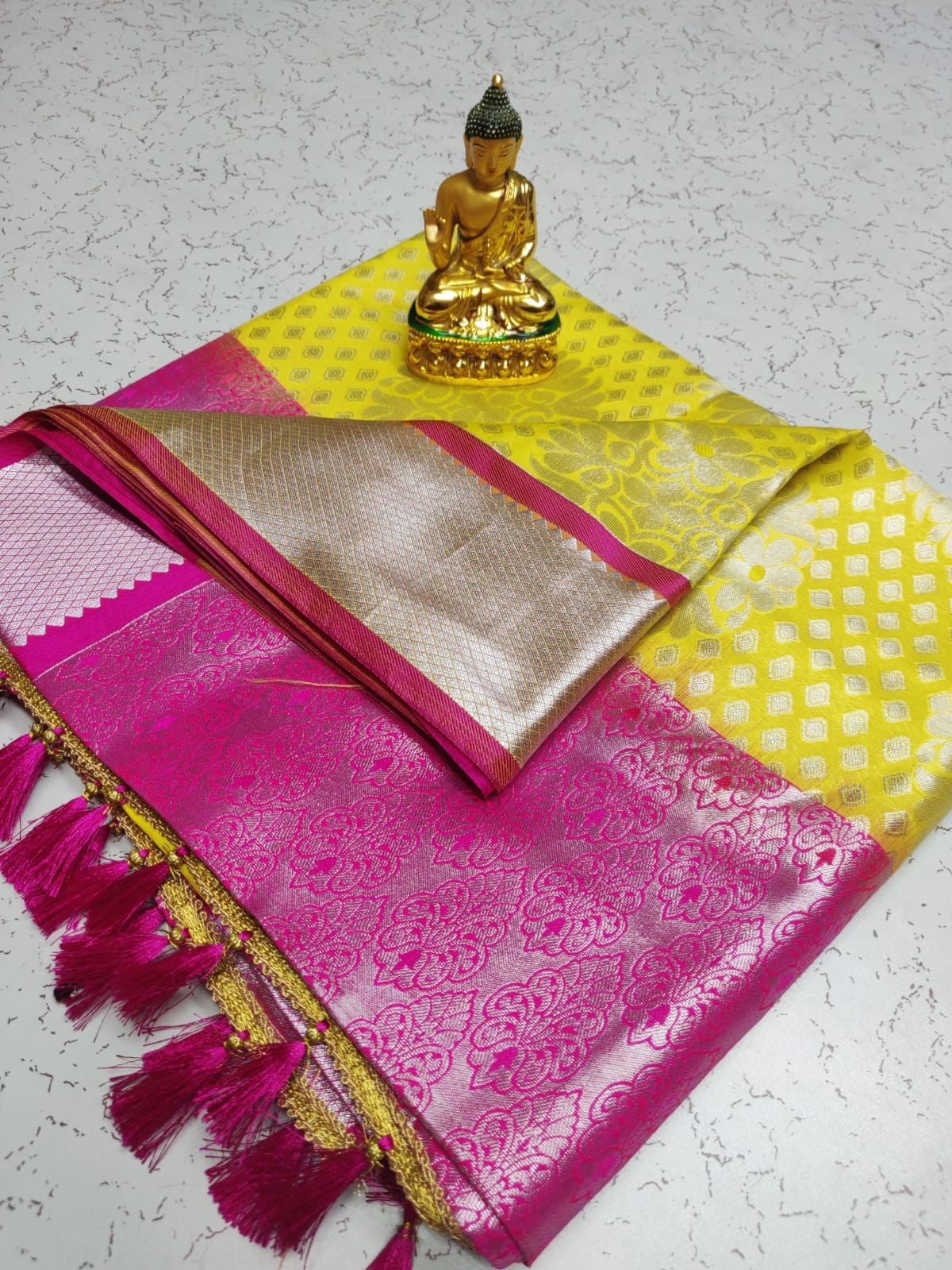 Samuthrika semi silk saree - Vannamayil Fashions